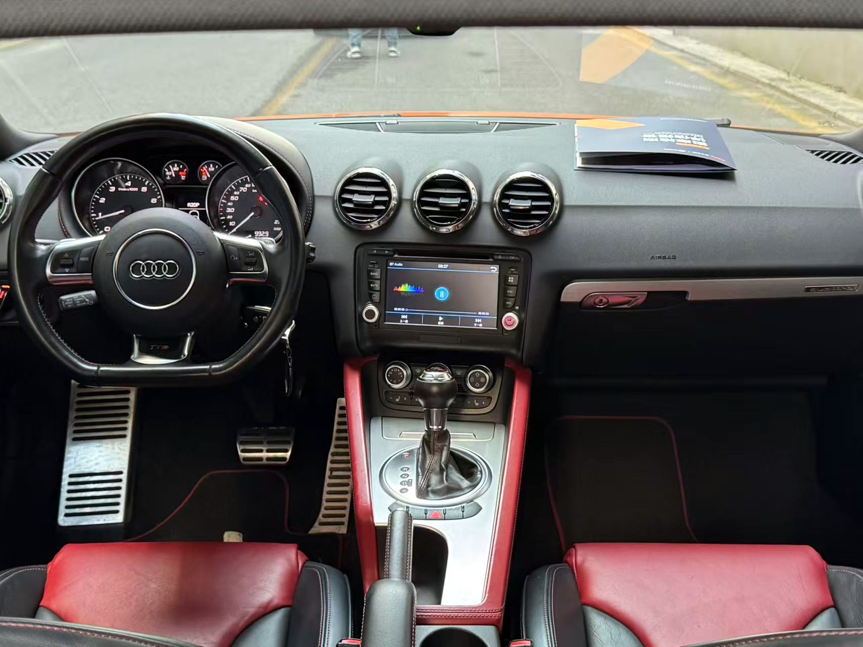 Audi TTS 2011 car image #12