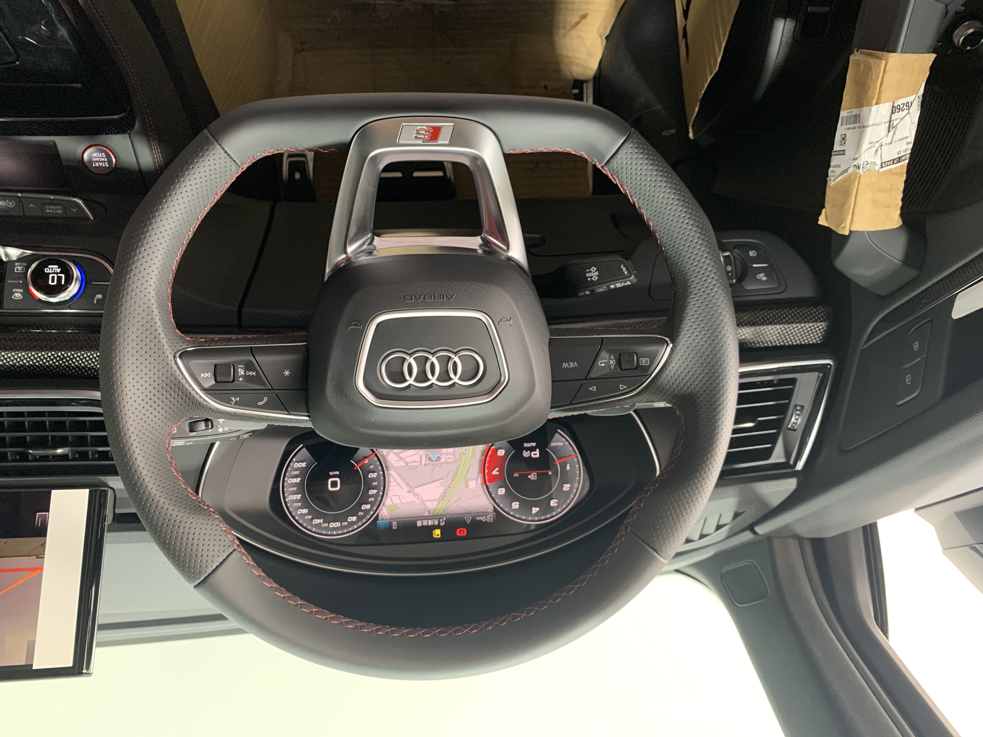 Audi SQ5 2025 immagine di auto #12