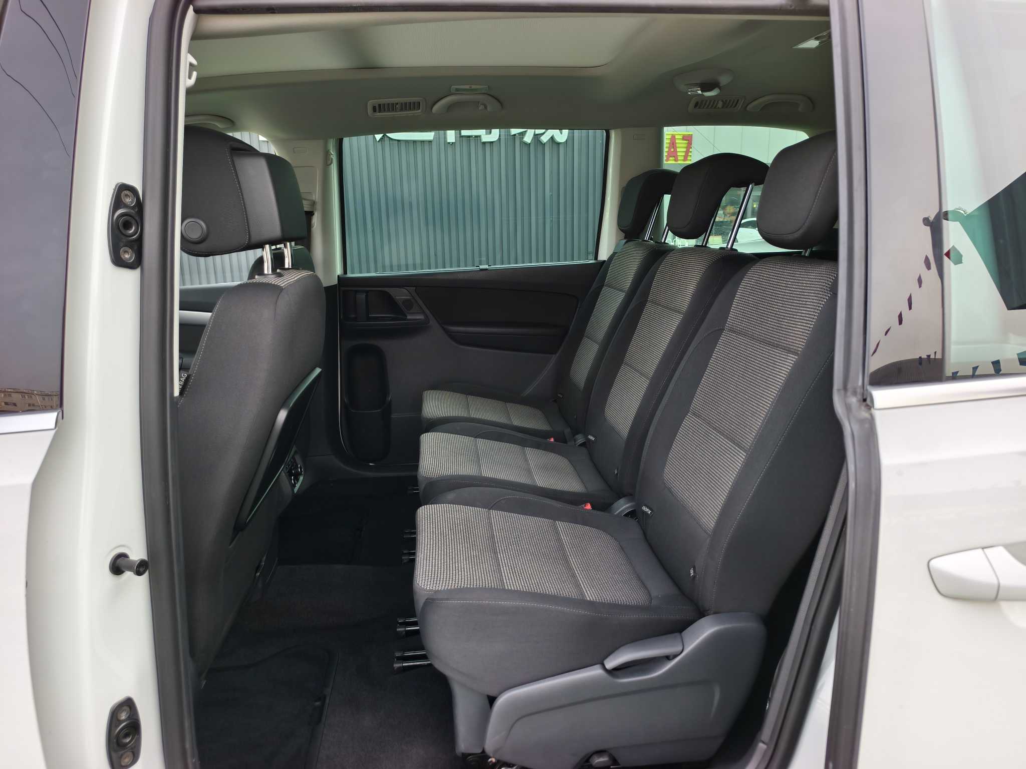 Volkswagen Sharan 2016 صورة سيارة #12