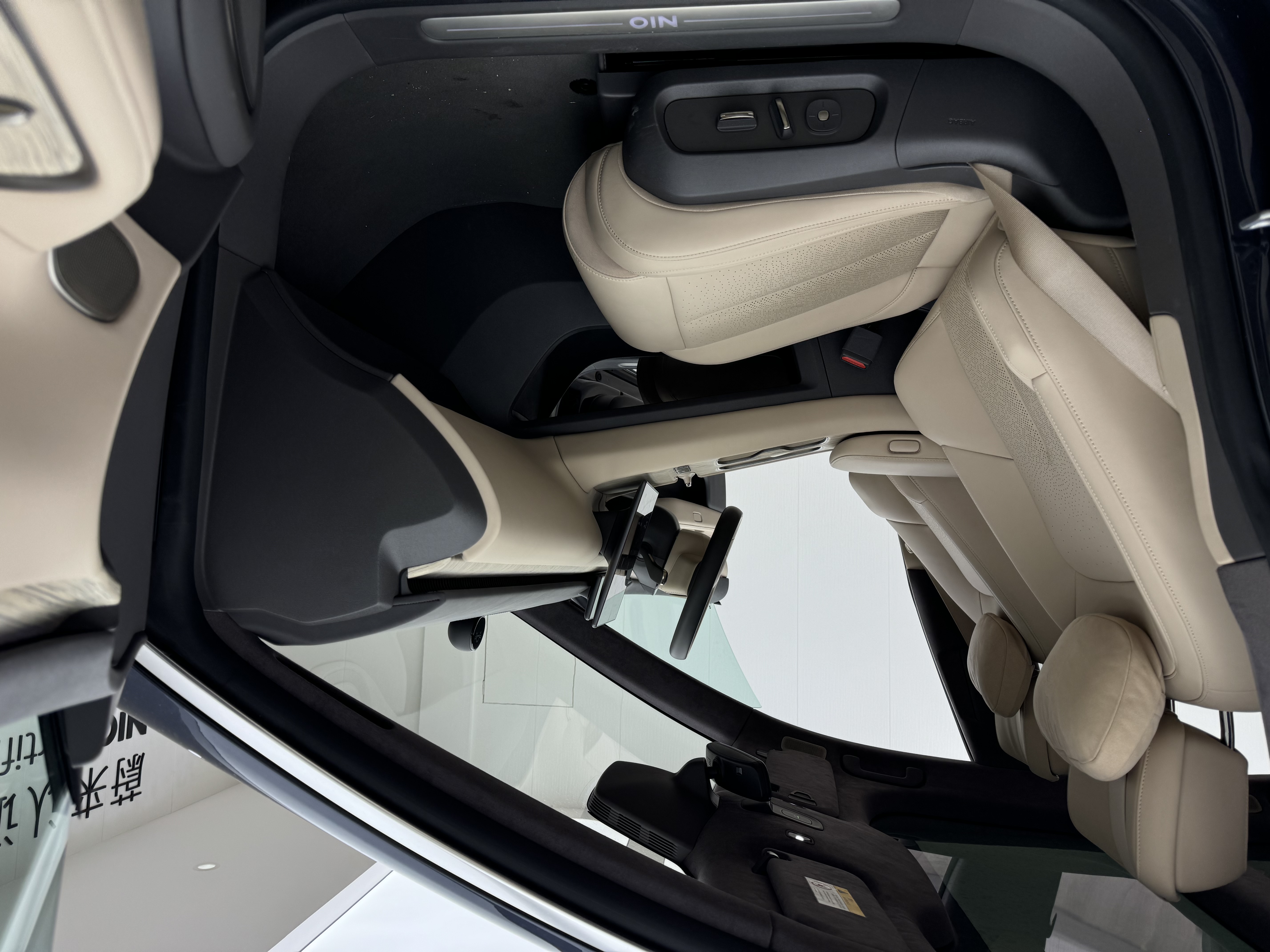 NIO ET7 2024 car image #12