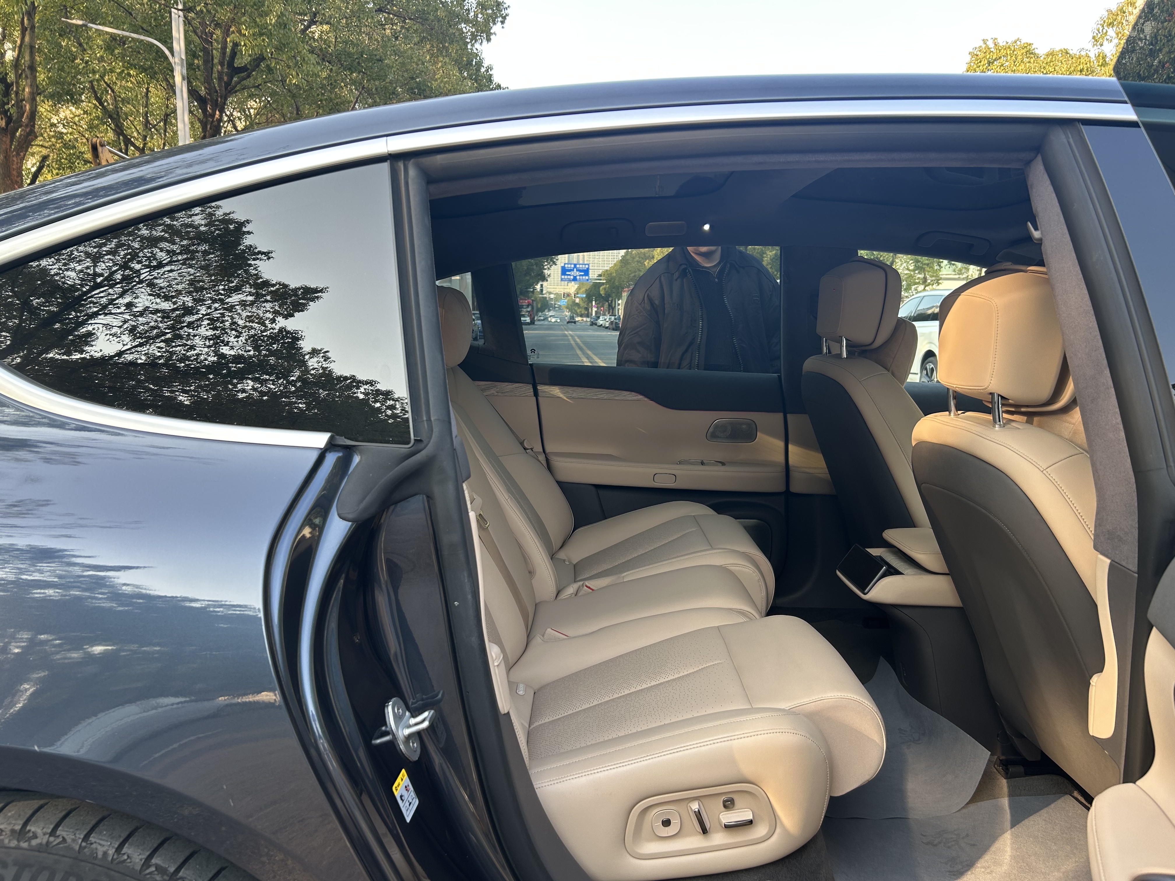 蔚来 蔚来ET7 2024 汽车图片 #12