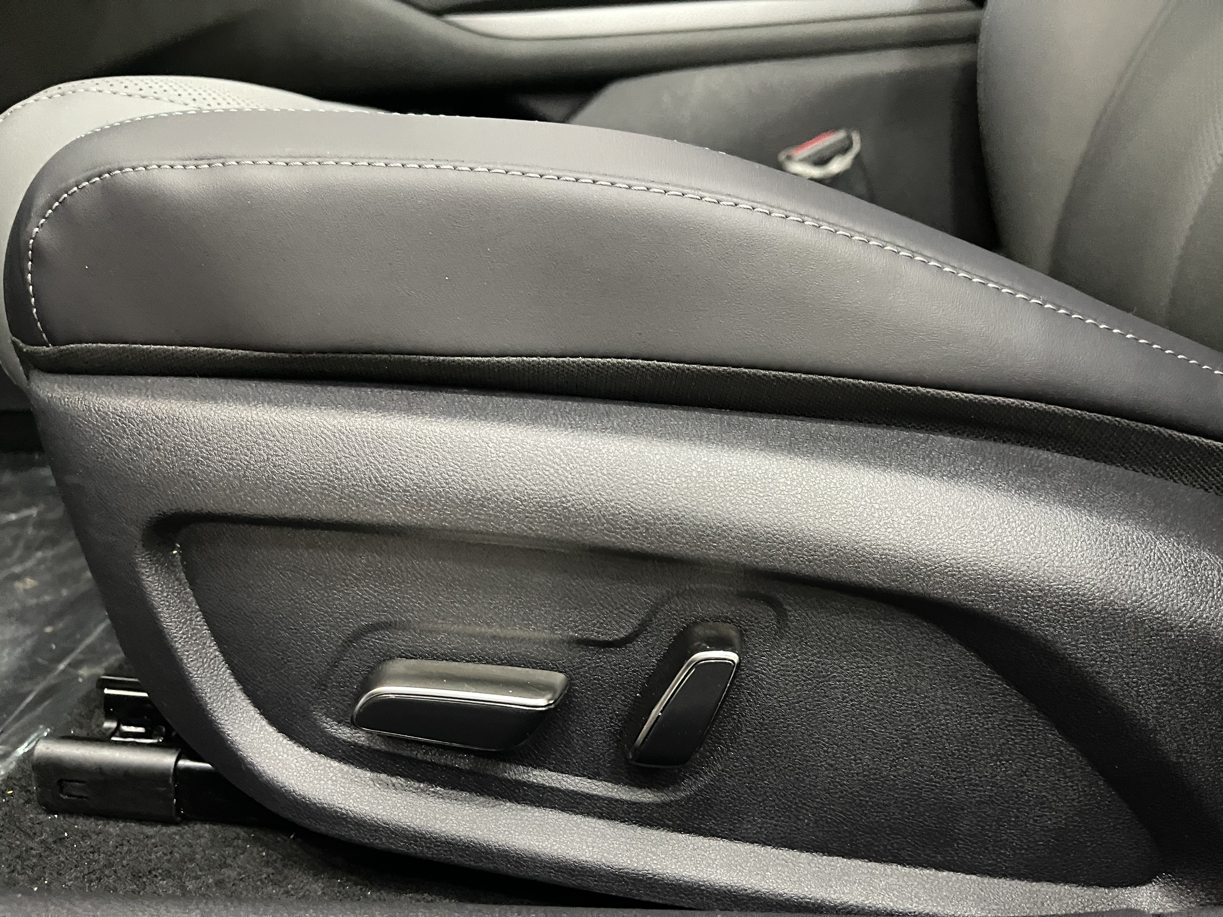 BYD Qin L 2025 #12 BYD Qin L 2025 car image #12