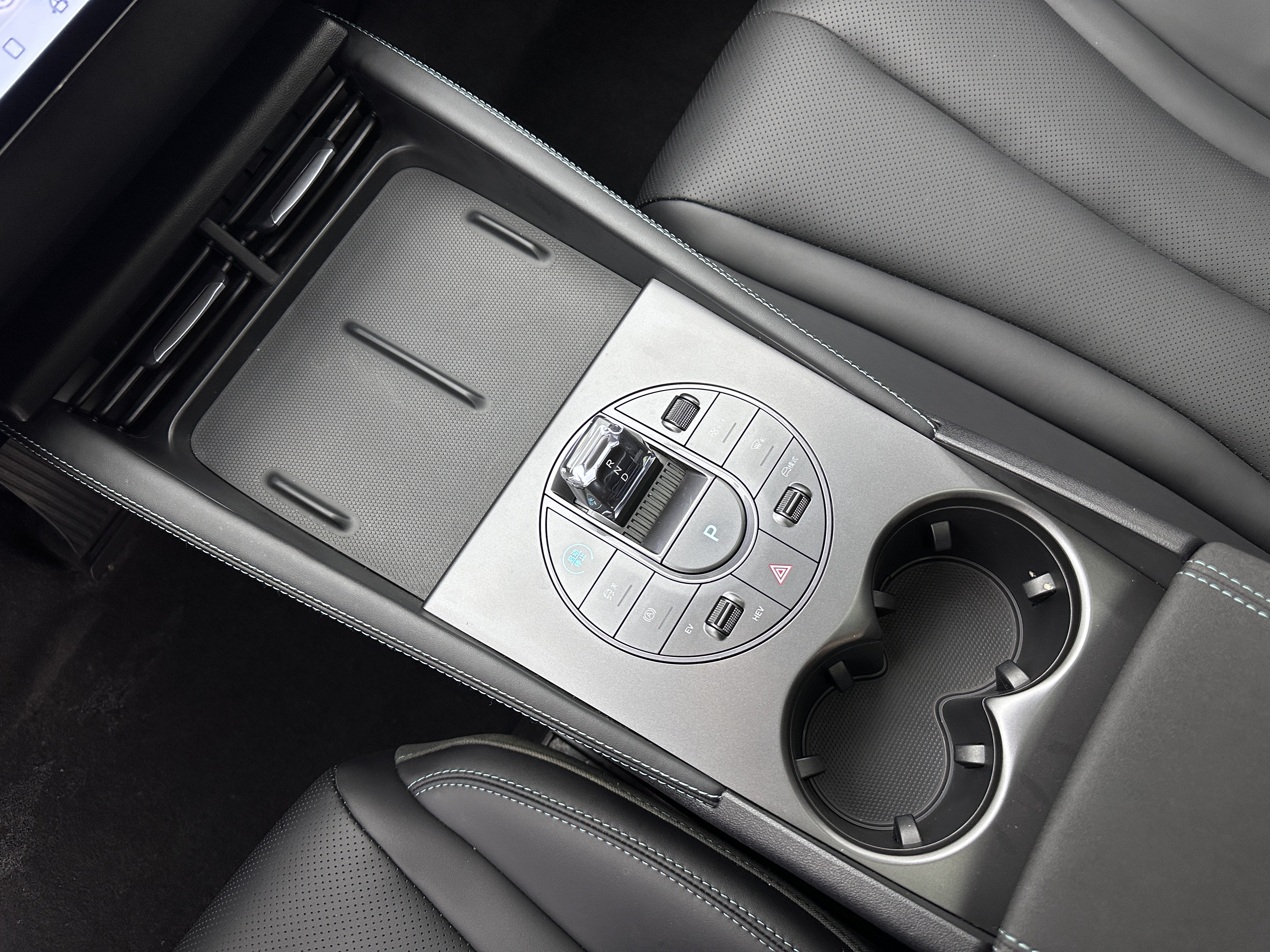 BYD Seal 06 New Energy 2025 car image #12