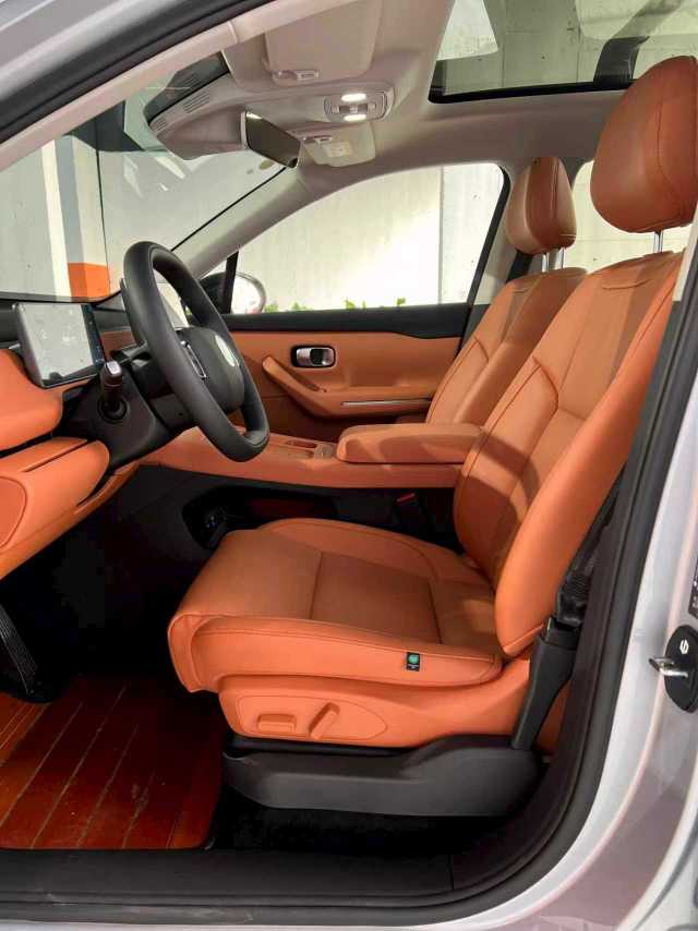 Leapmotor C16 2025 #12 Leapmotor C16 2025 car image #12