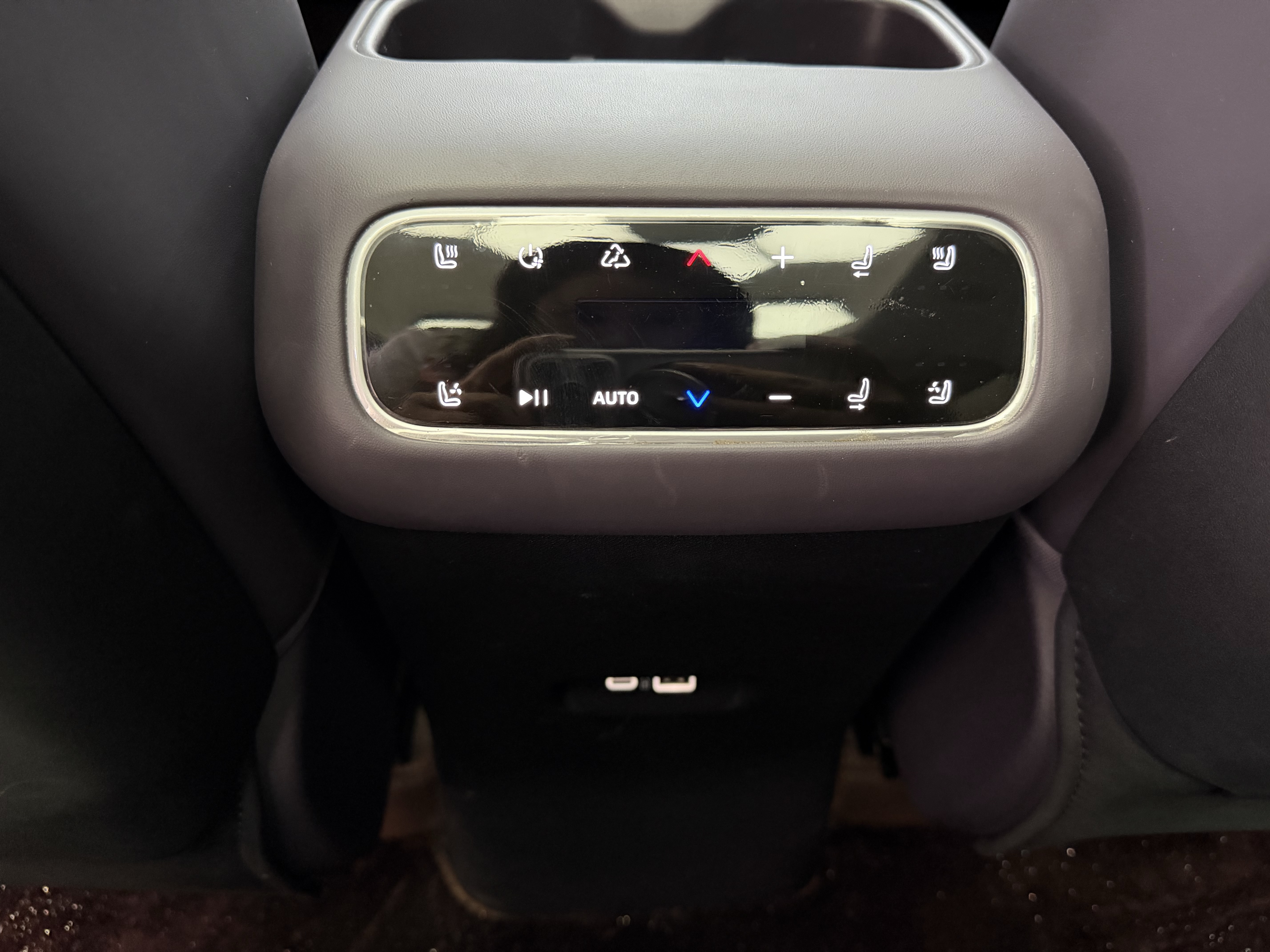 零跑汽车 零跑C16 2024 汽车图片 #12