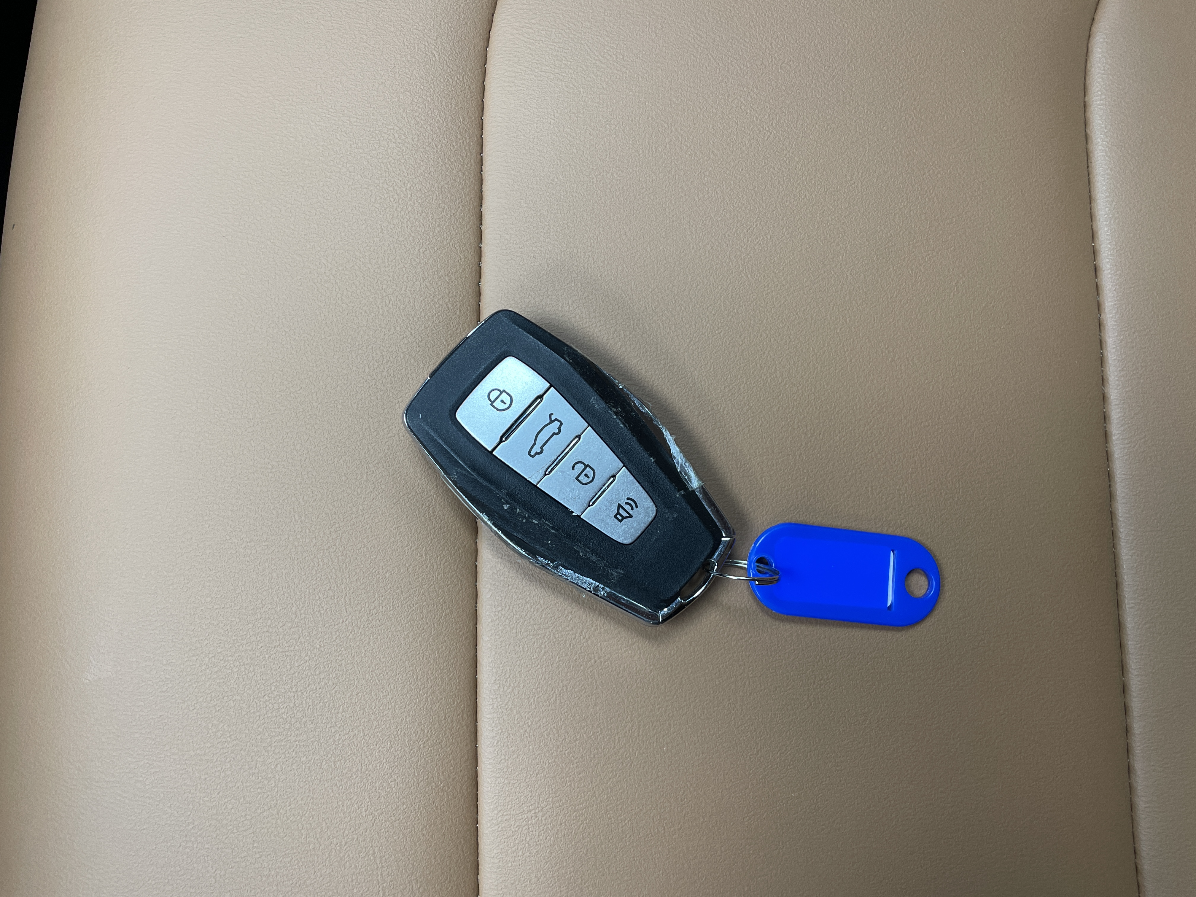 Emgrand 2024 car image #12
