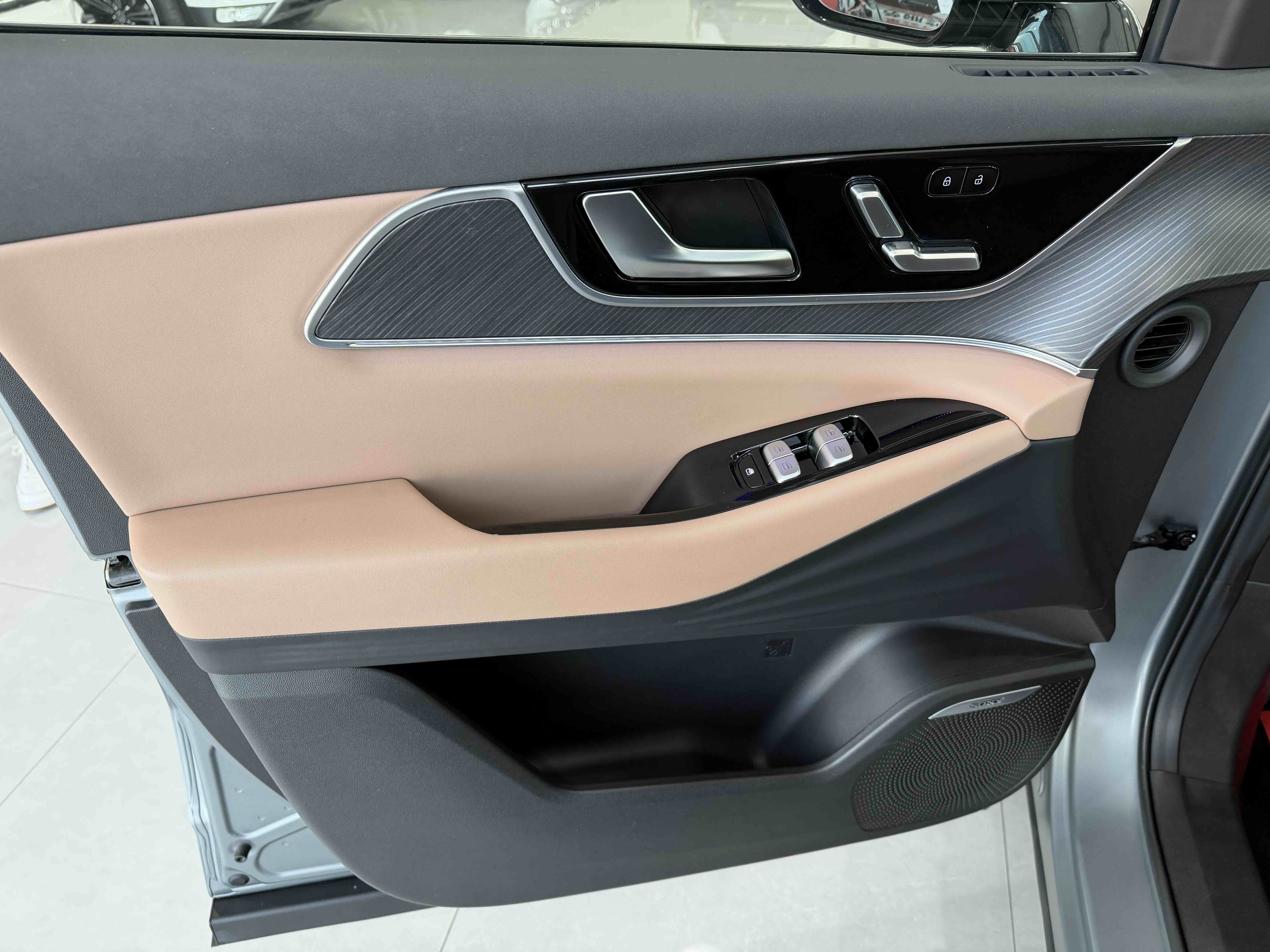 Chery Tiggo8L 2025 car image #12