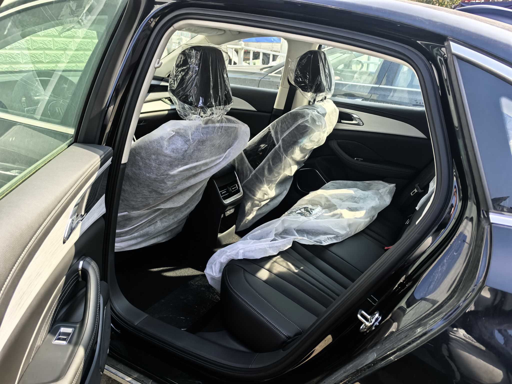 HongQi H5 2026 #12 HongQi H5 2026 car image #12