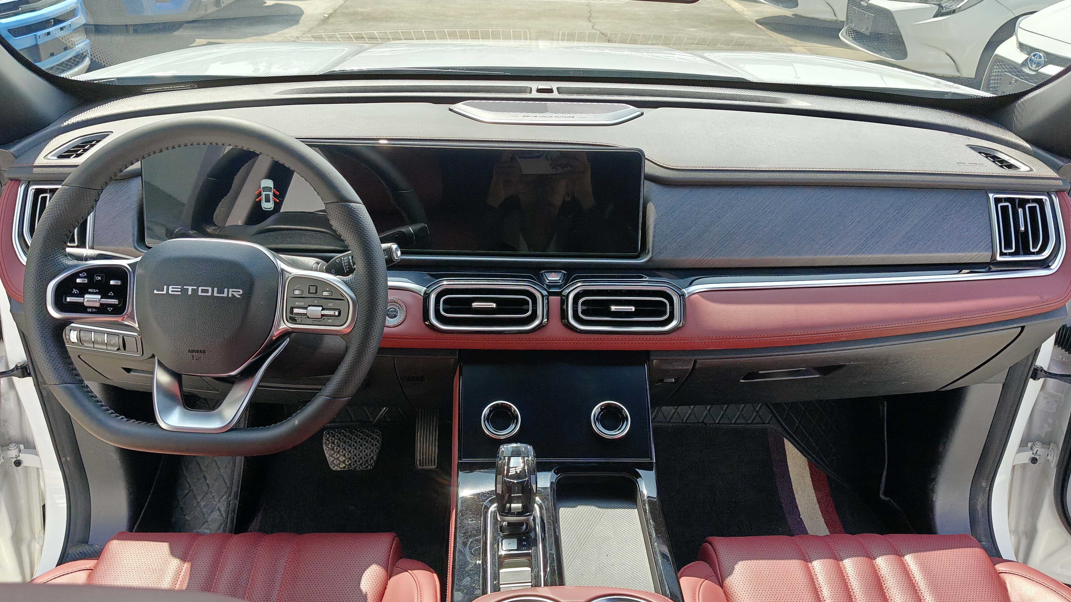 Jetour X70 PLUS 2025 #12 Jetour X70 PLUS 2025 car image #12