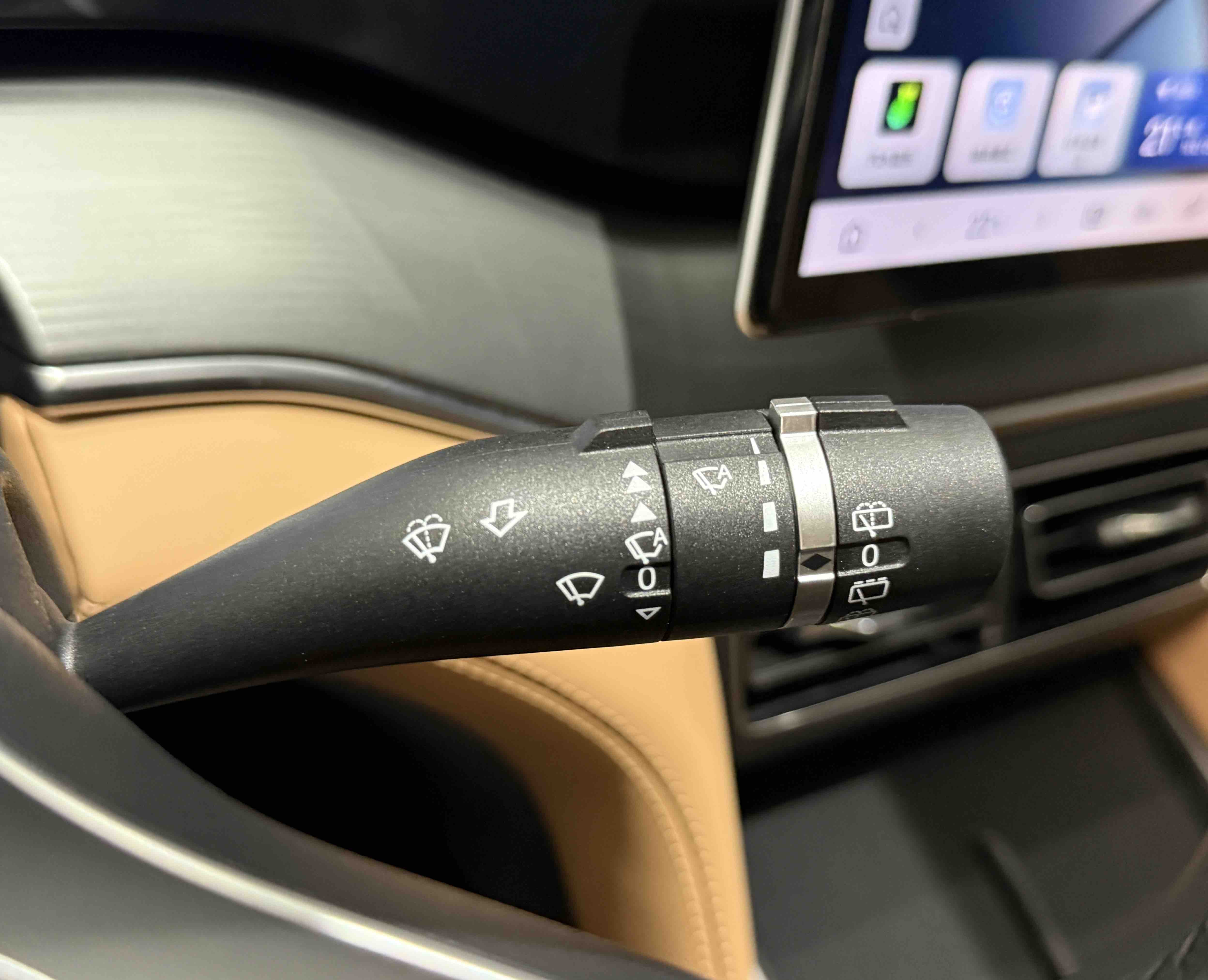 BYD SongL DM-i 2024 car image #12