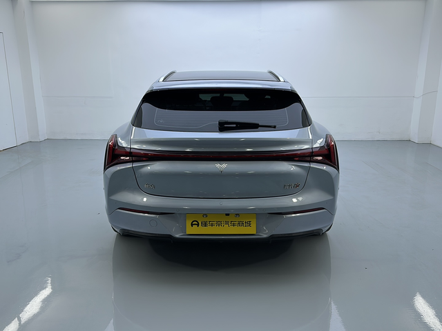 哪吒汽车 哪吒S猎装 2025 汽车图片 #12