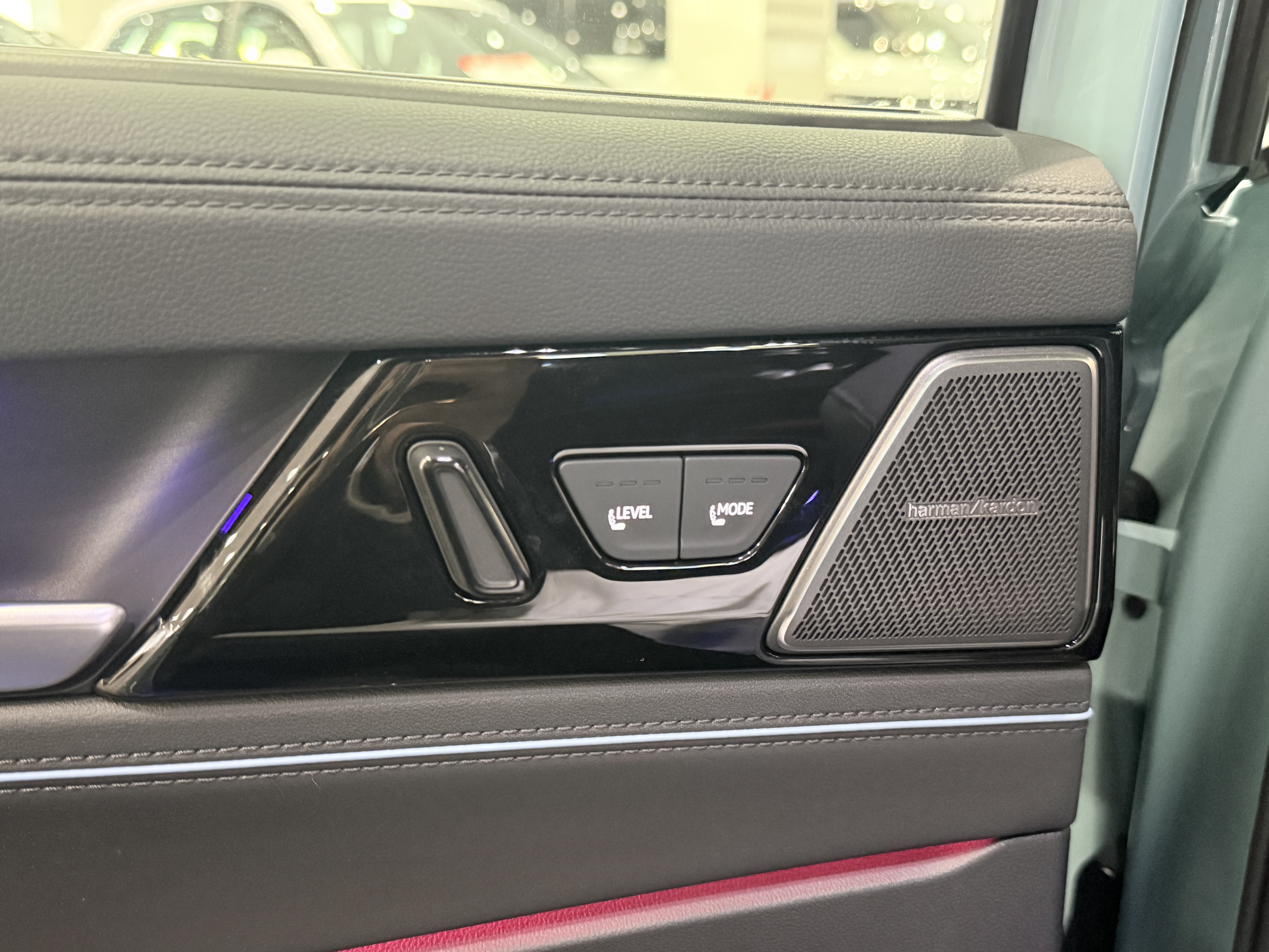 Volkswagen Passat 2024 car image #12