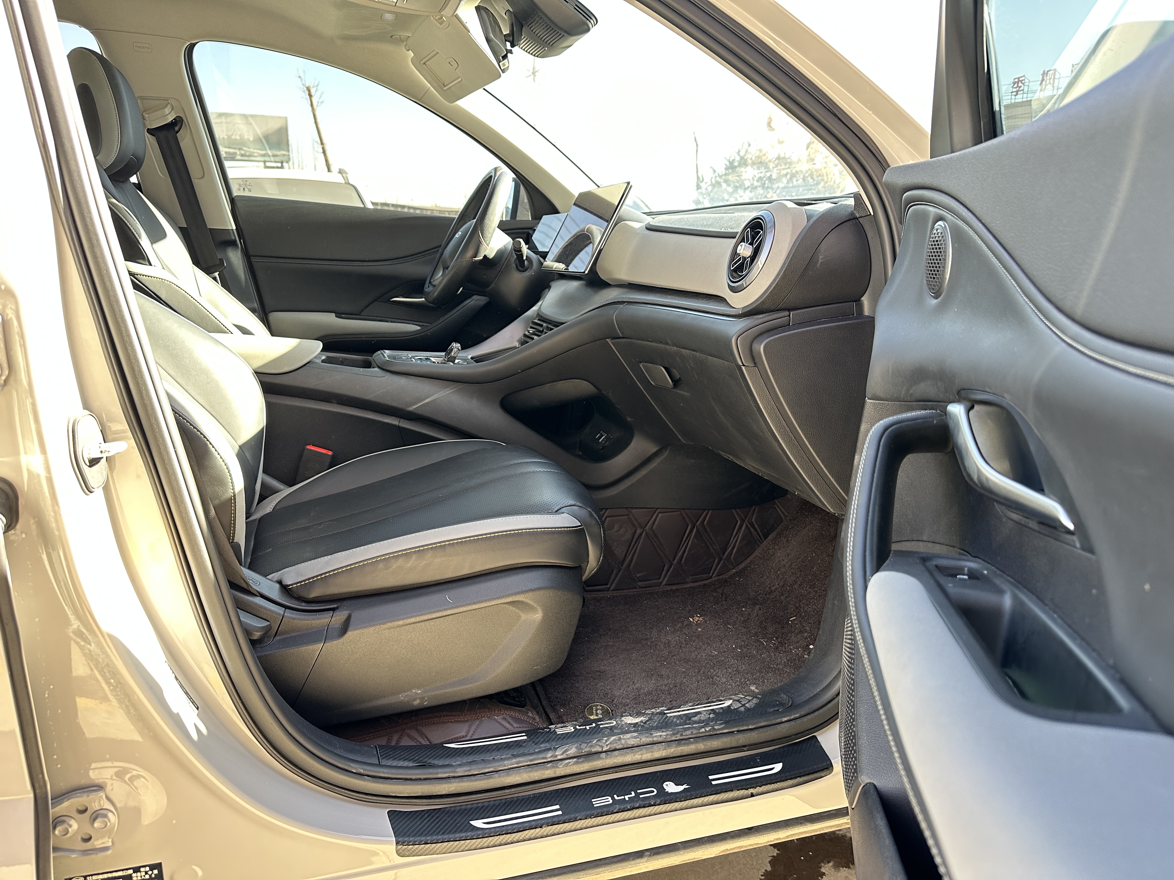 BYD Sea Lion 05 DM-i 2025 image de voiture #12