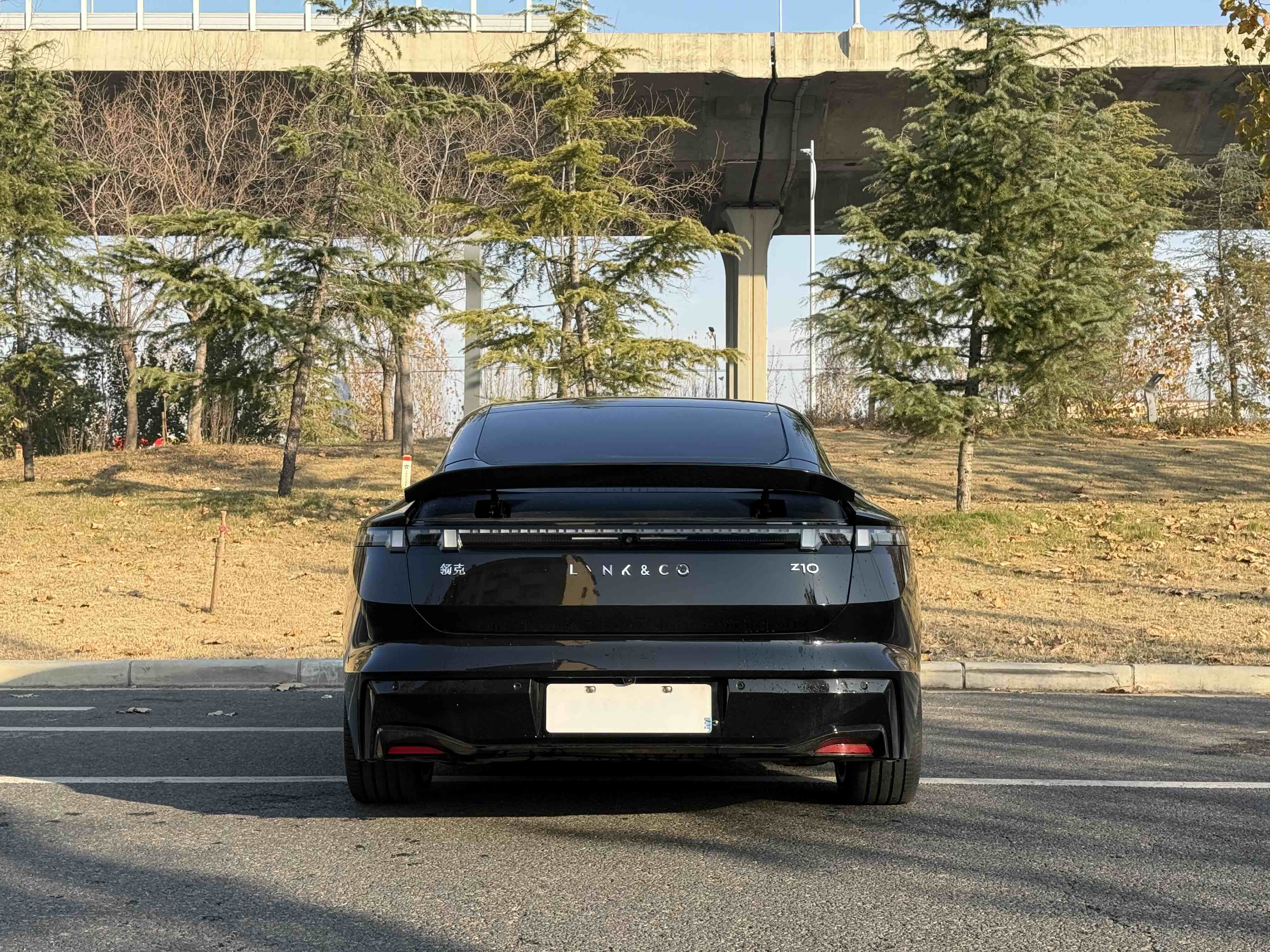 Lynk & Co 2024 car image #12