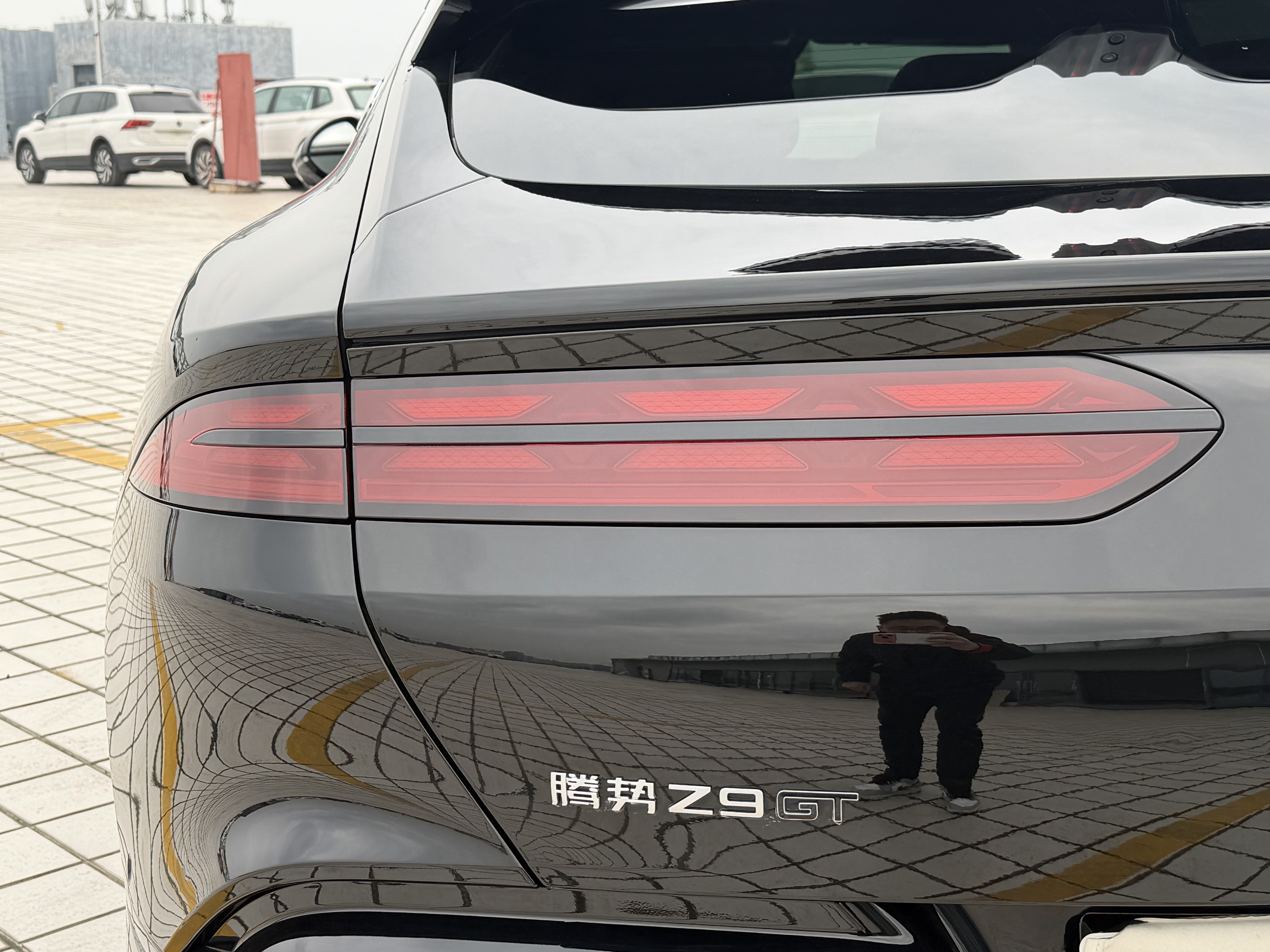 Denza Z9GT 2025 car image #12