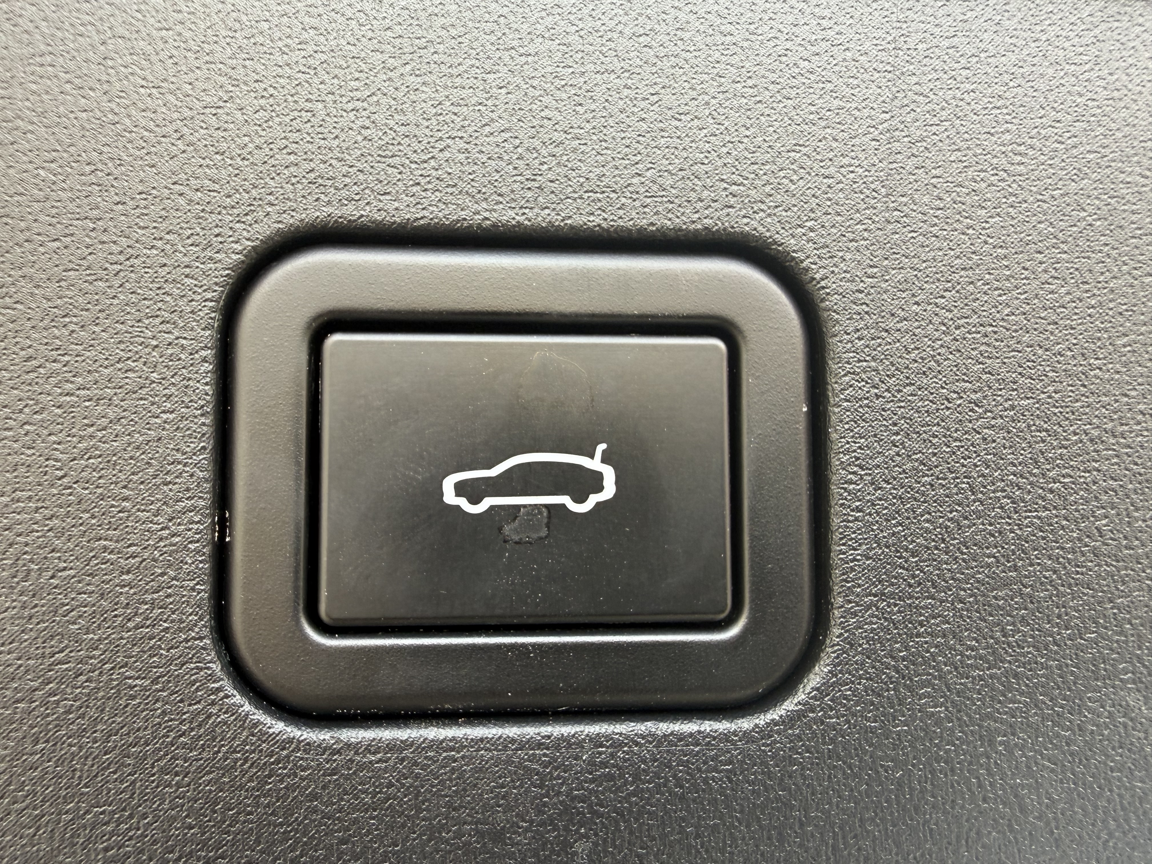 Avatr 07 2025 car image #12