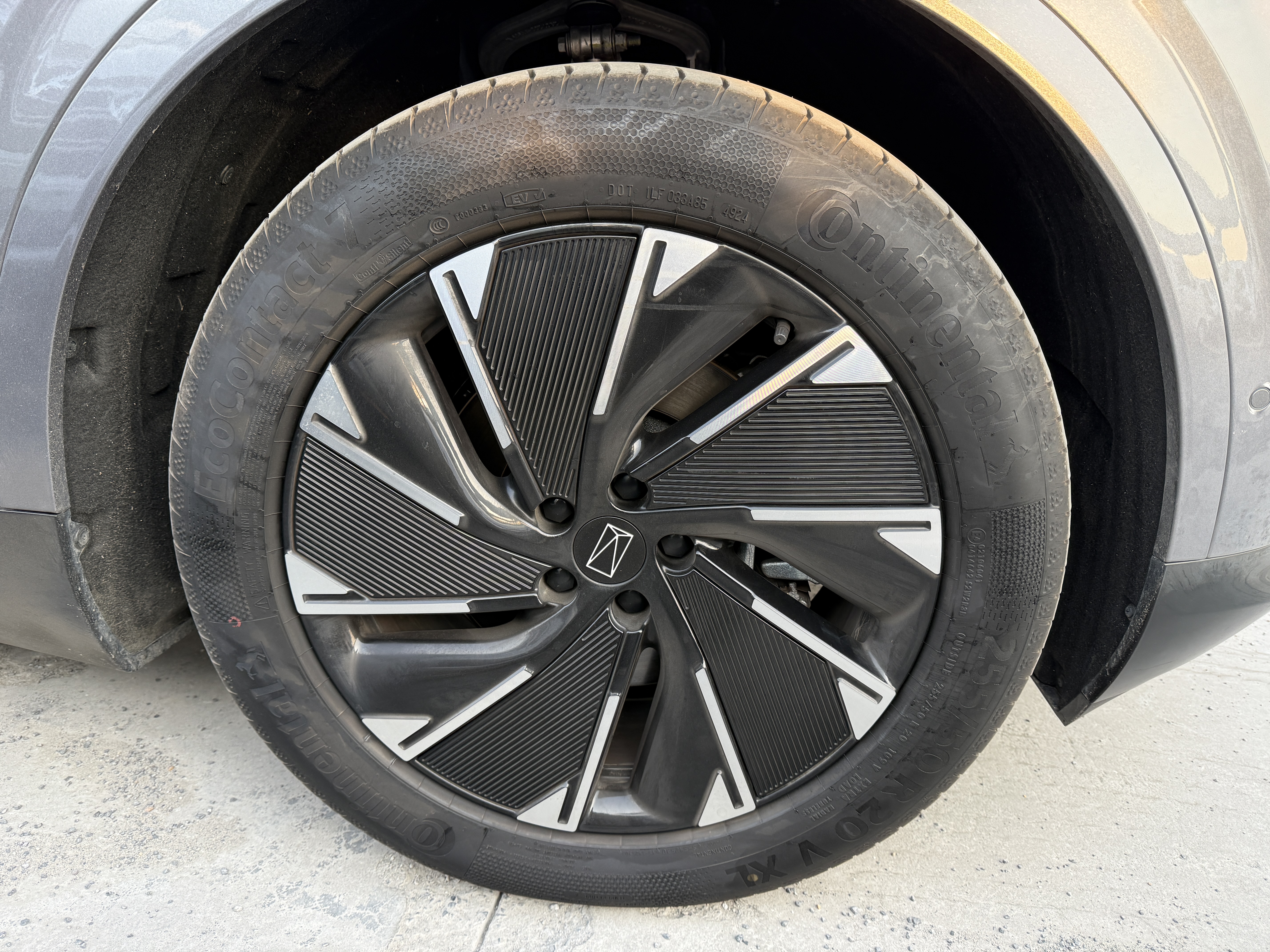 Avatr 07 2025 car image #12