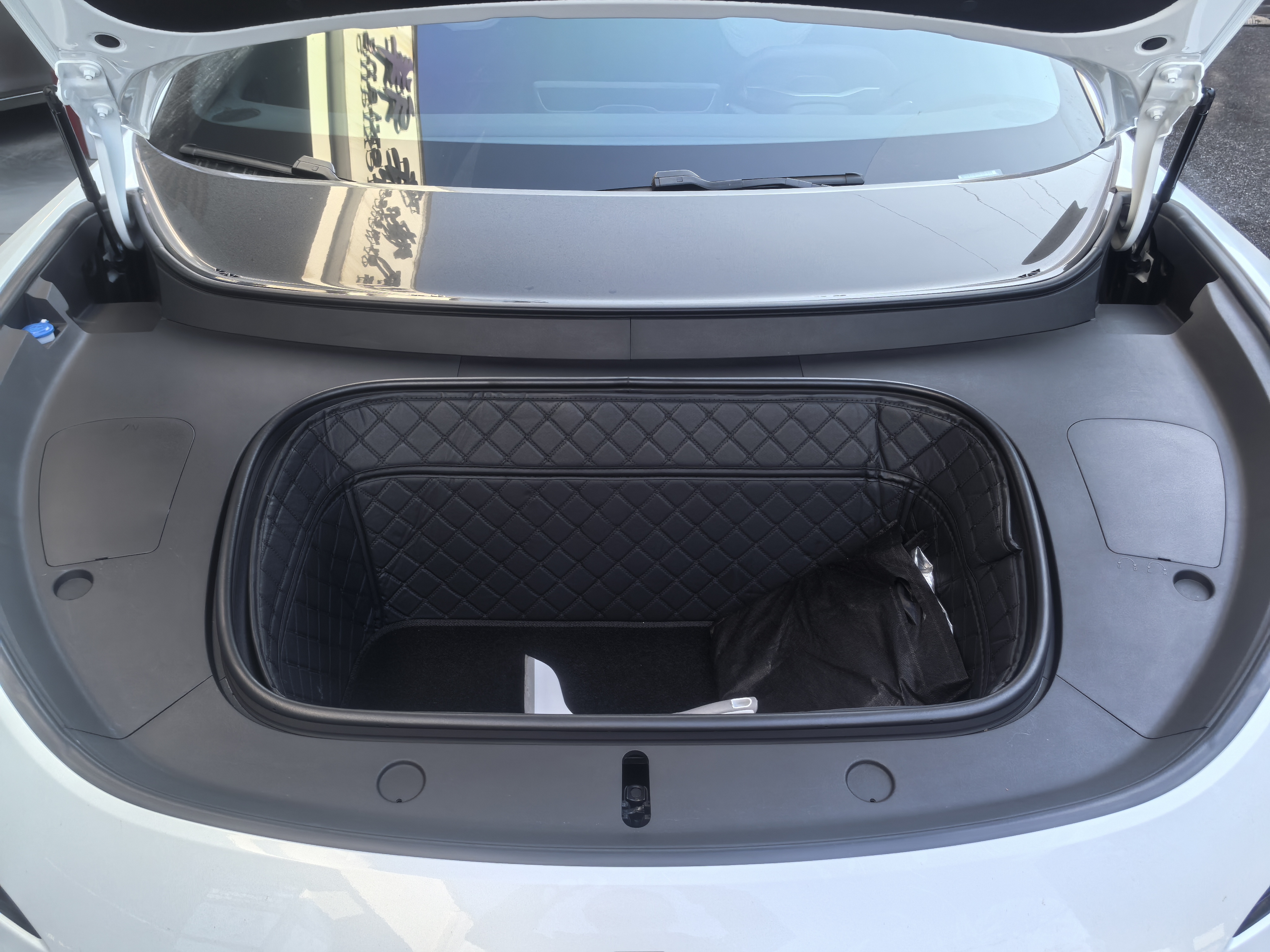 Avatr 07 2025 car image #12