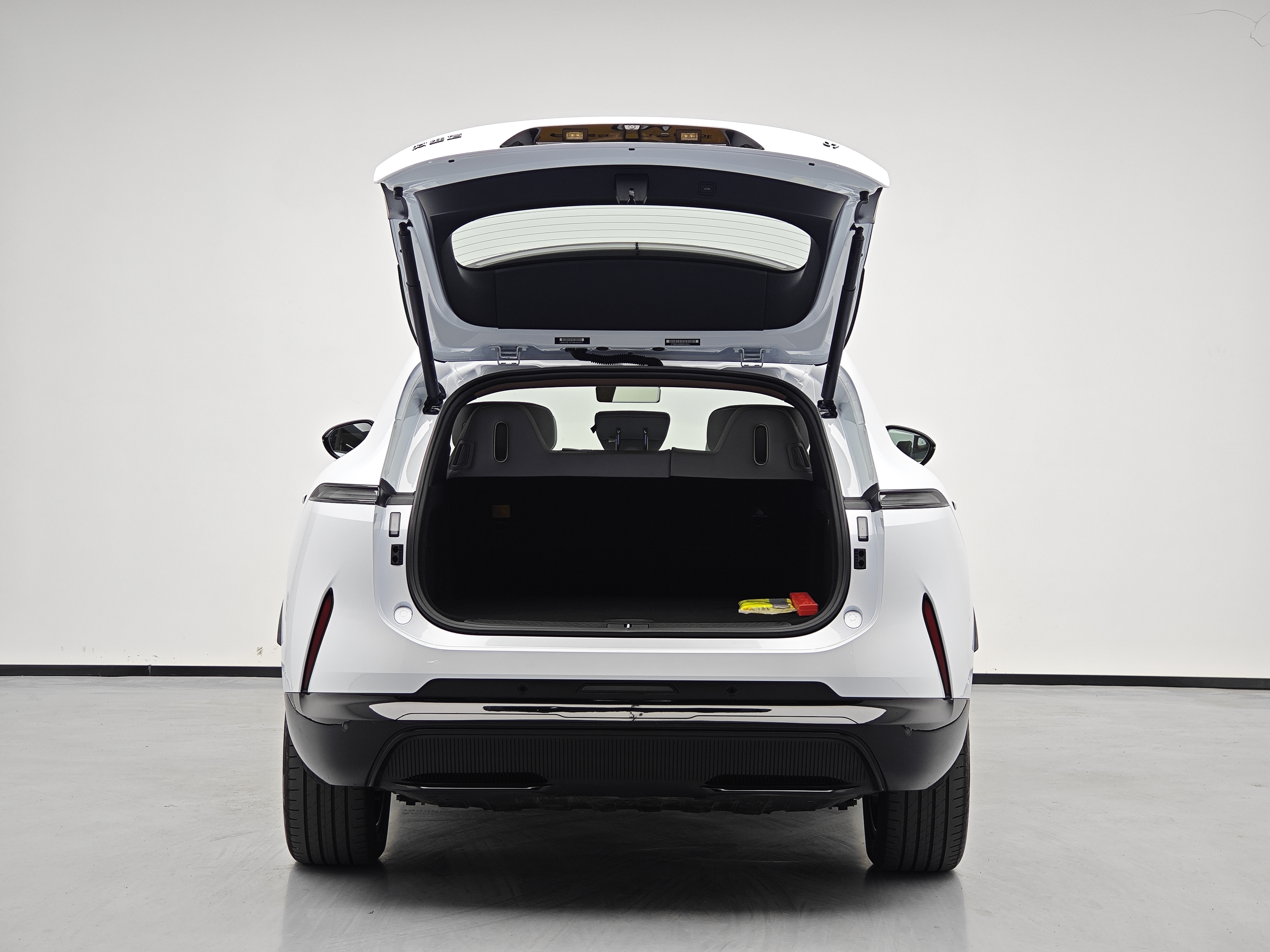 Avatr 07 2025 imagem de carro #12