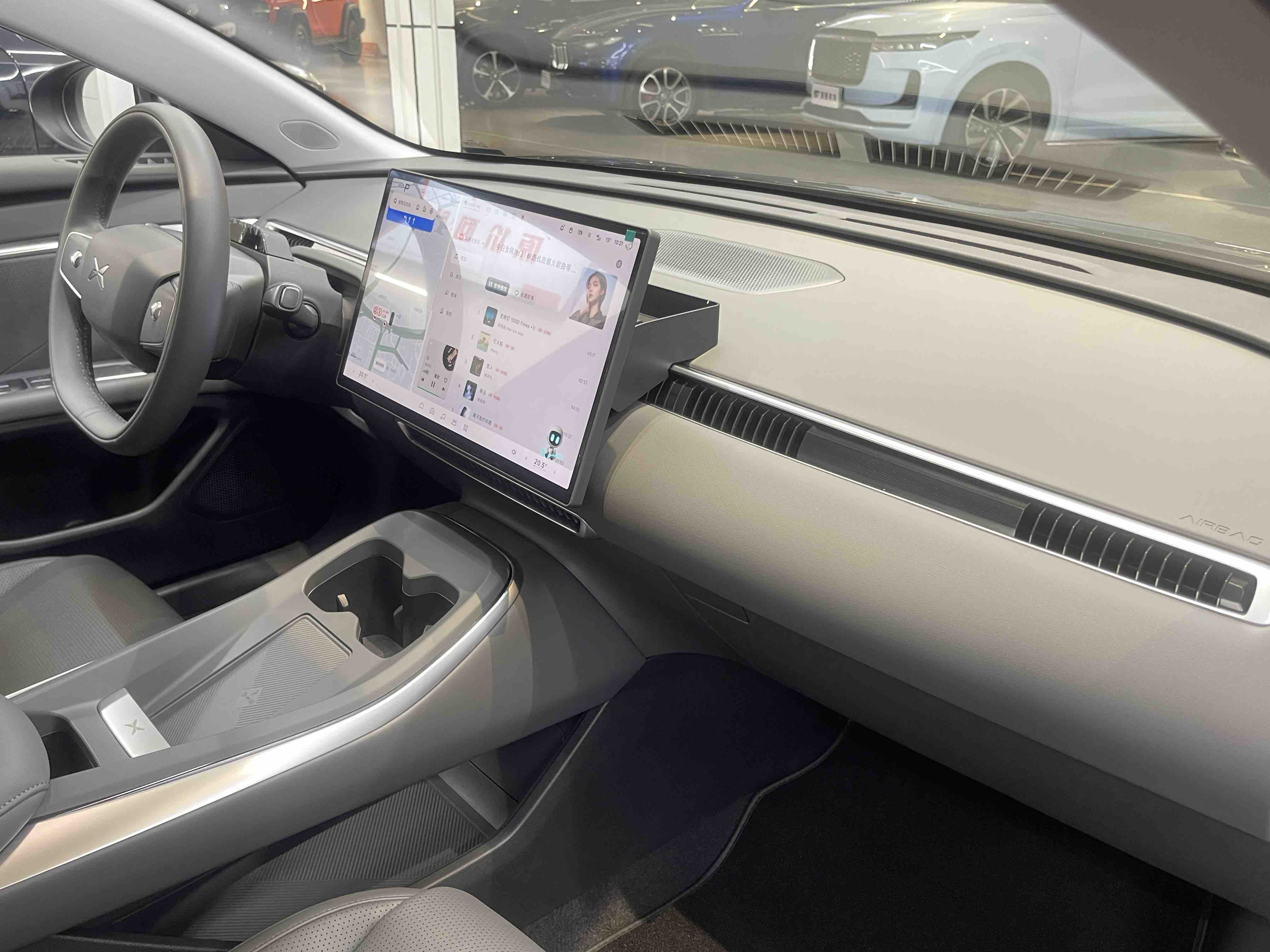 Xpeng MONA M03 2025 car image #12