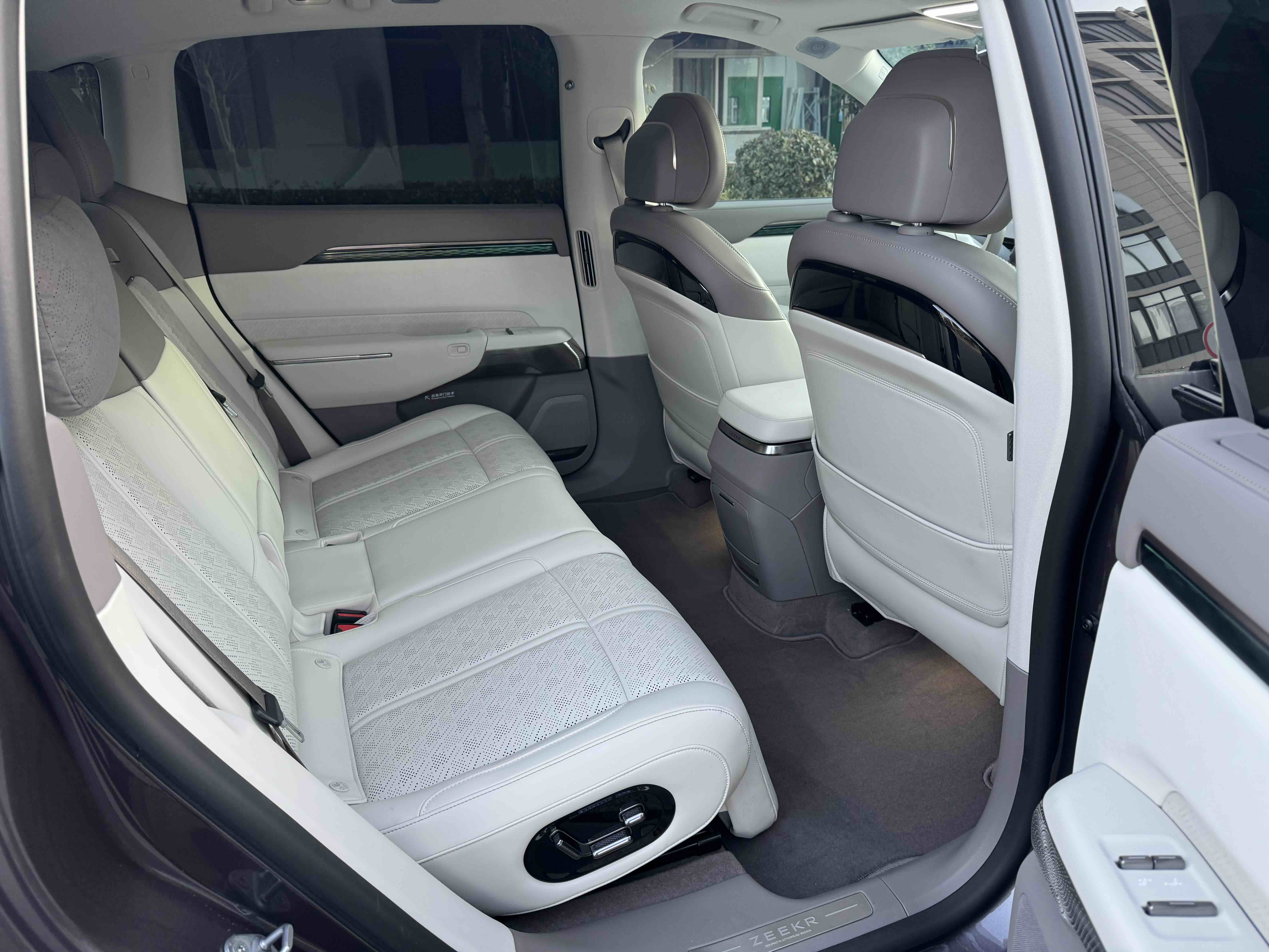 极氪 极氪7X 2025 汽车图片 #12