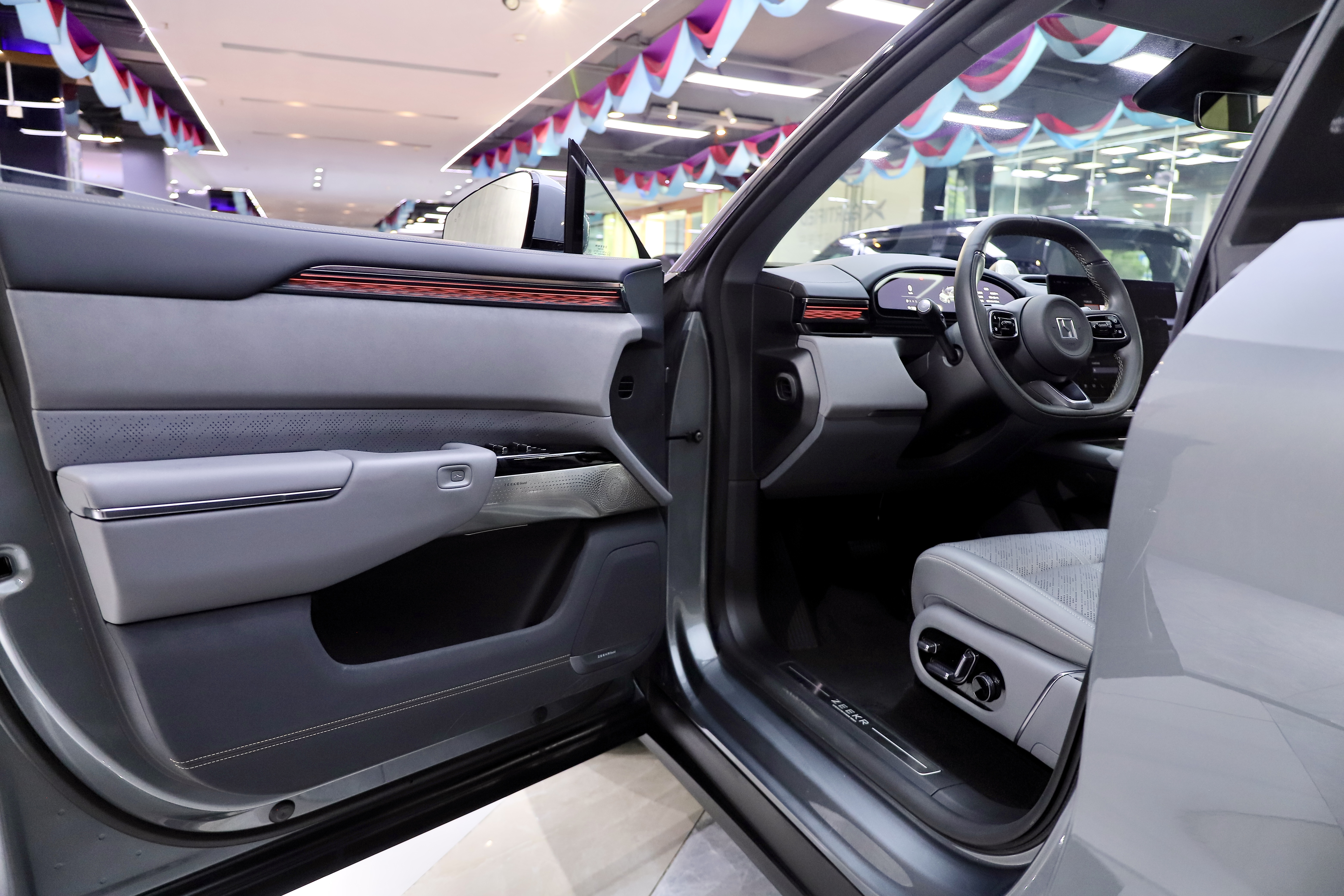 极氪 极氪7X 2024 汽车图片 #12