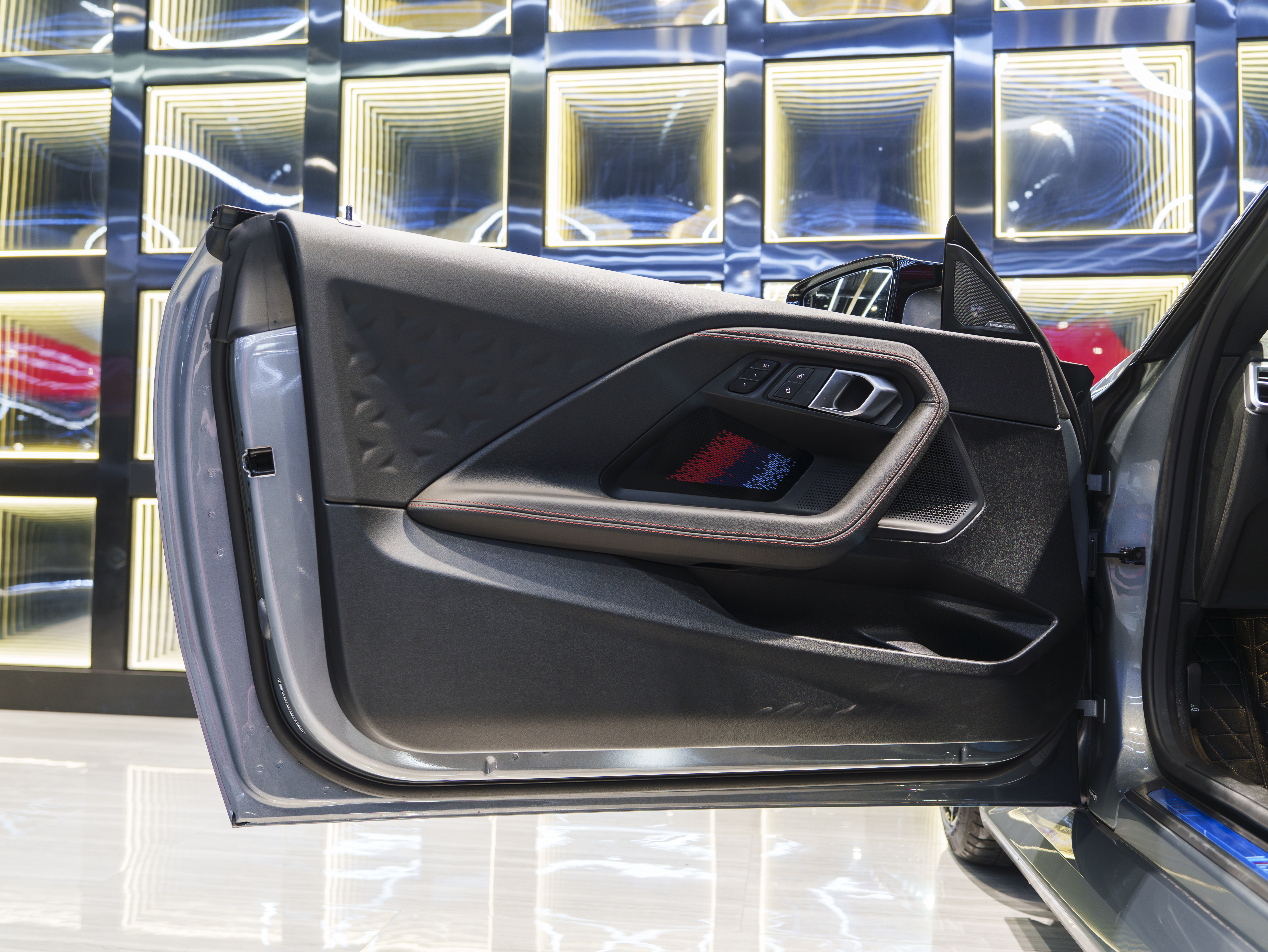 BMW M2 2025 car image #12