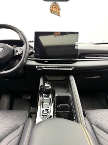 GEELY Coolray 2024 #12 GEELY Coolray 2024 car image #12