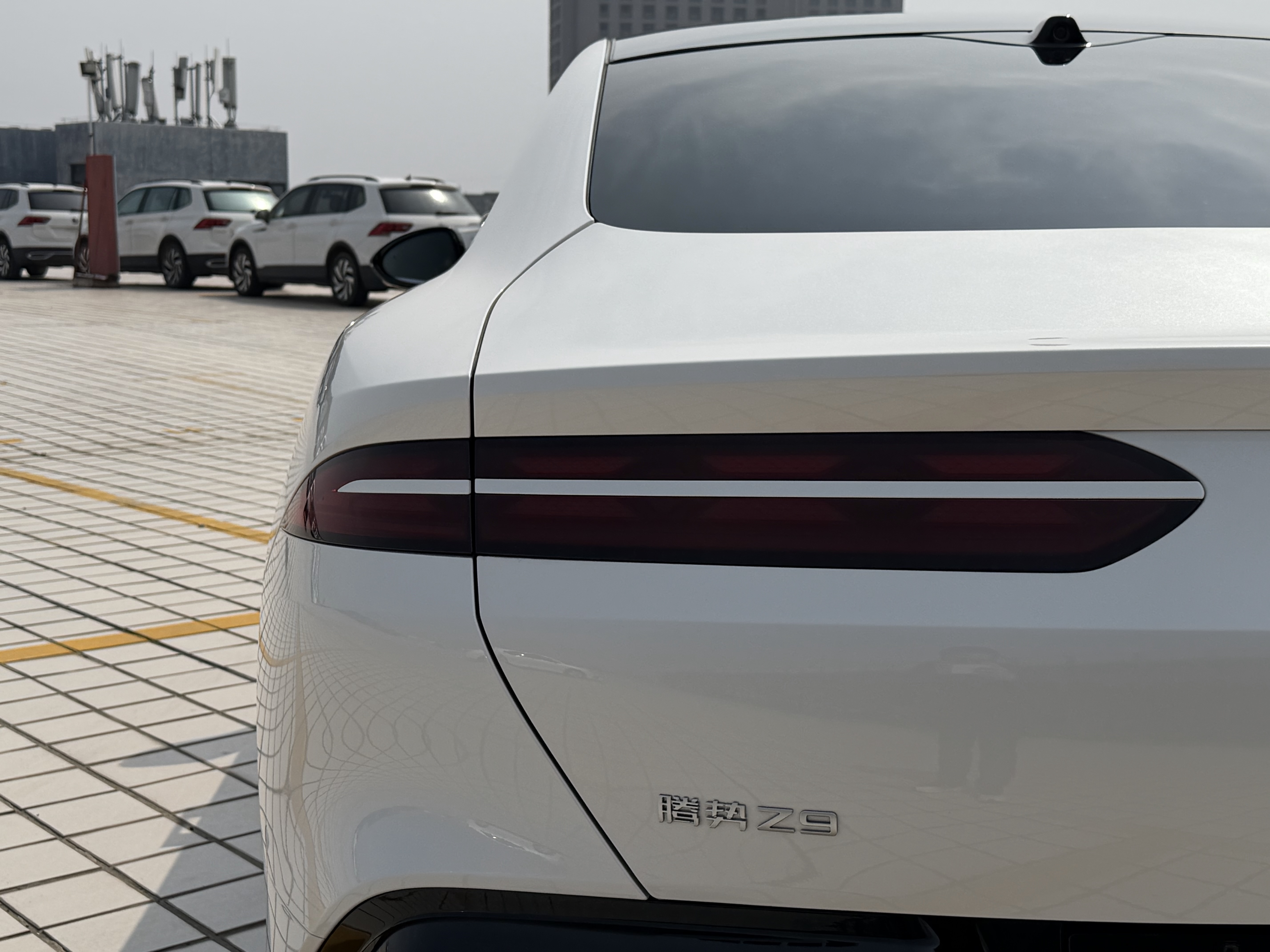 Denza Z9 2024 صورة سيارة #12