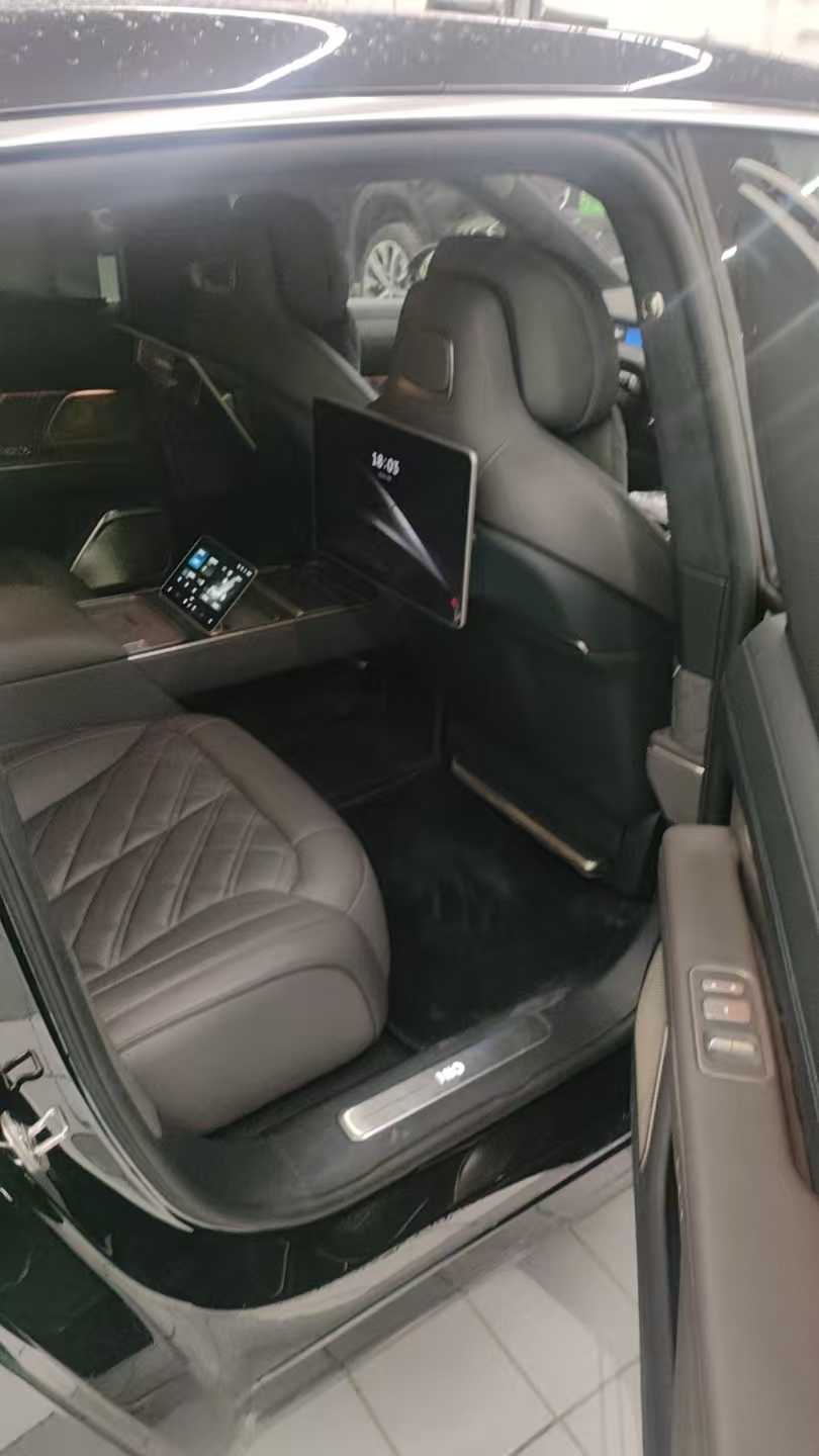 NIO ET9 2025 immagine di auto #12