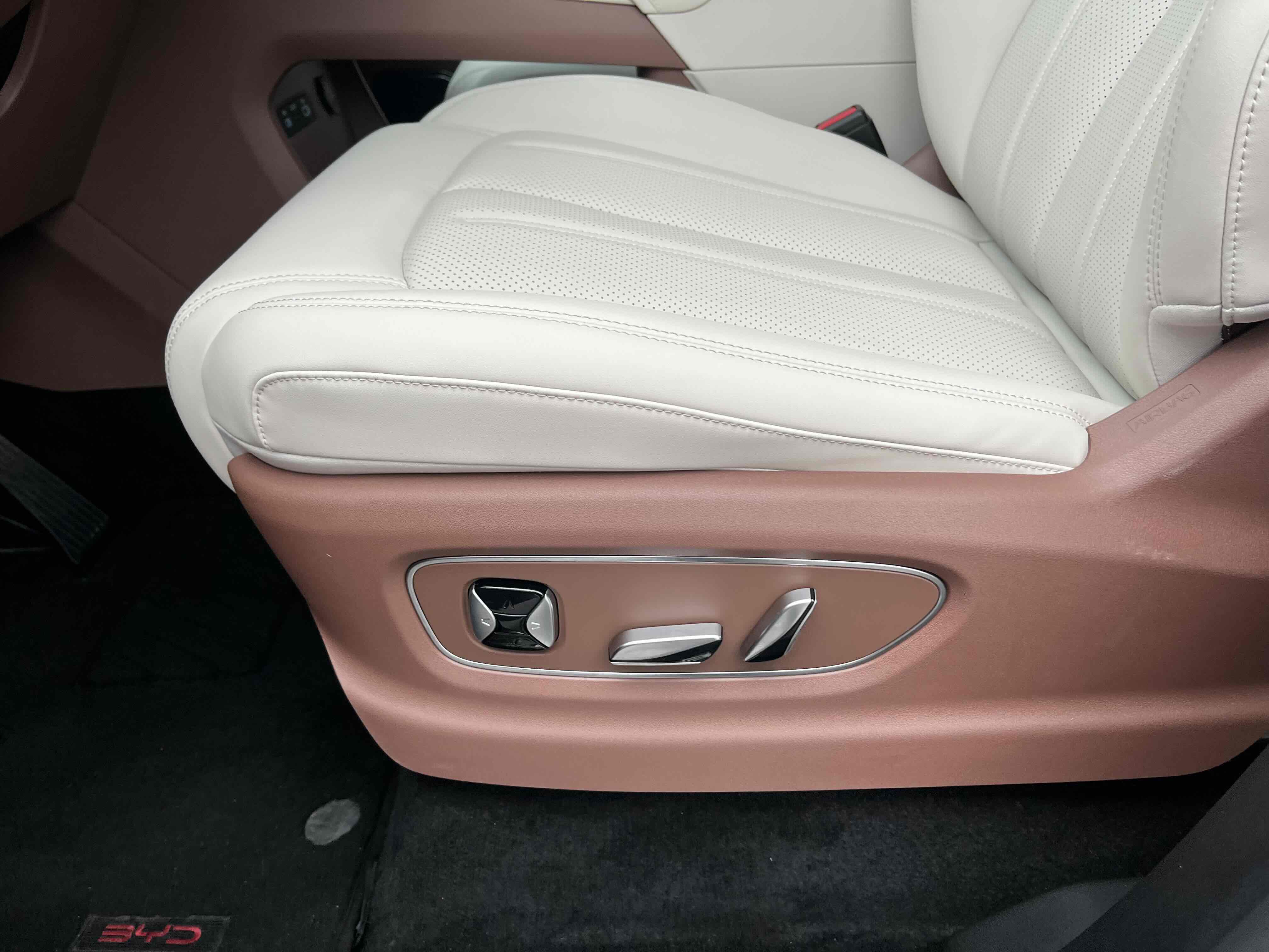 BYD Xia 2025 imagen de coche #12