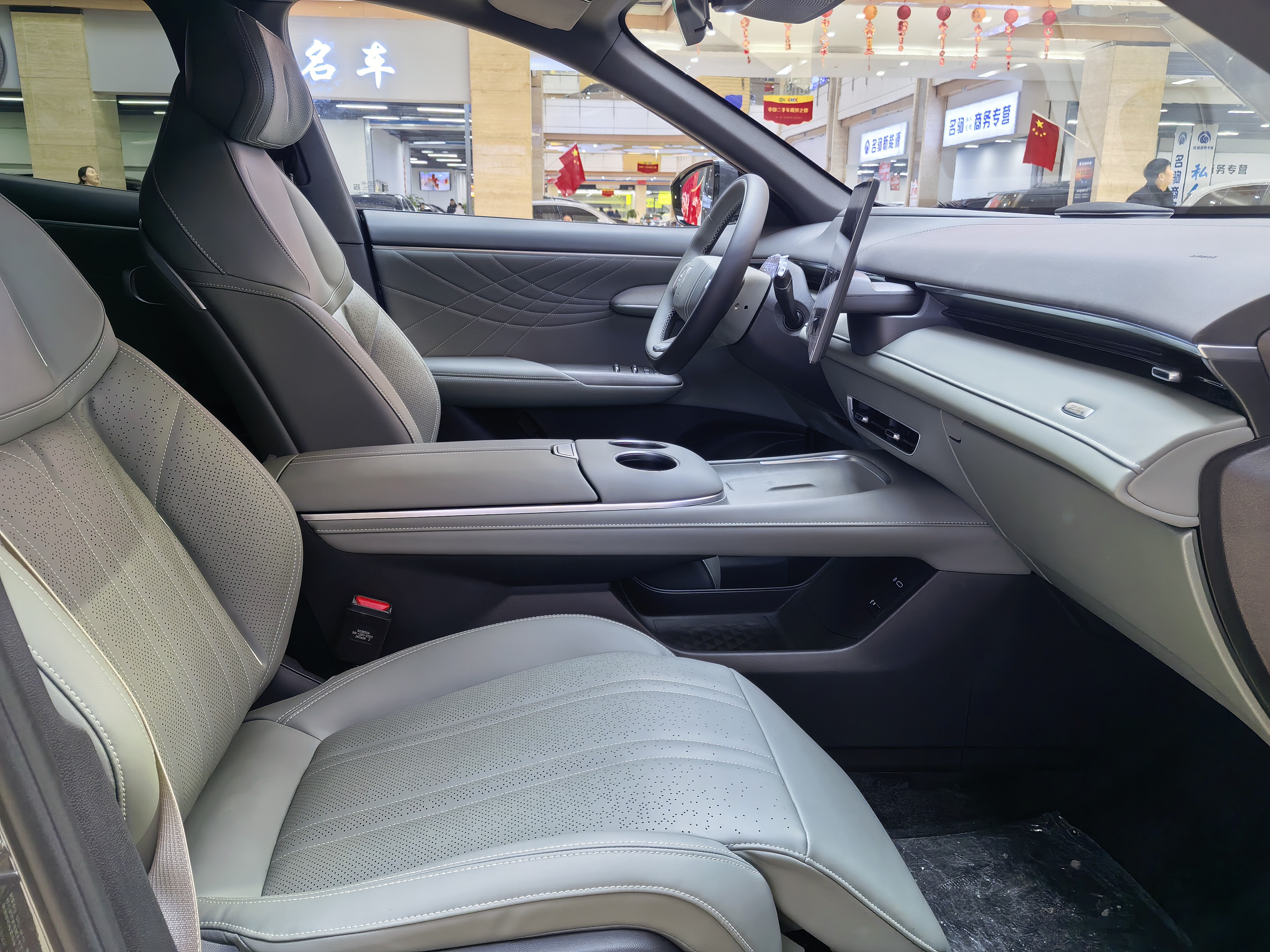 Deepal S07 2025 imagen de coche #12