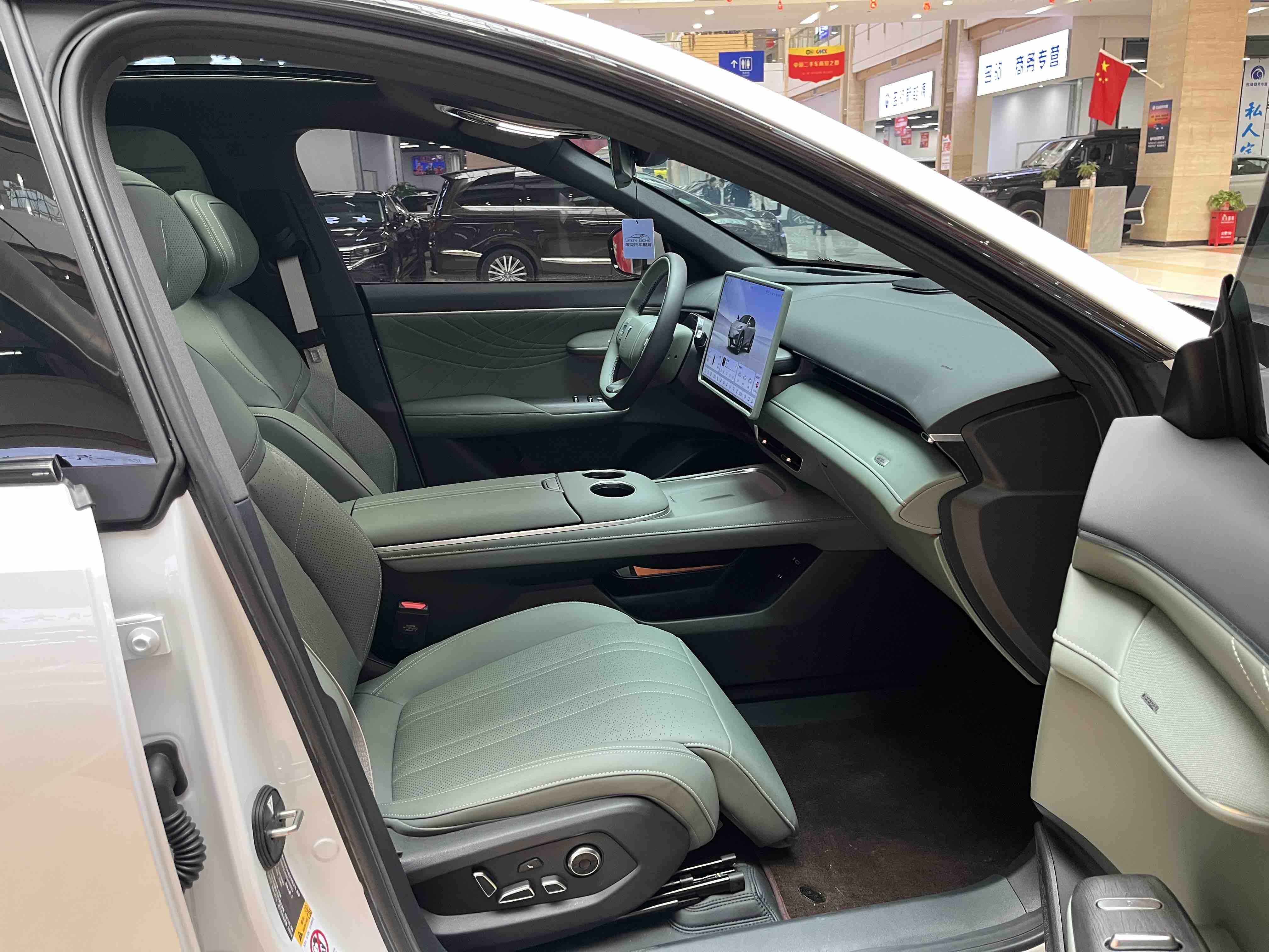 Deepal S07 2025 image de voiture #12