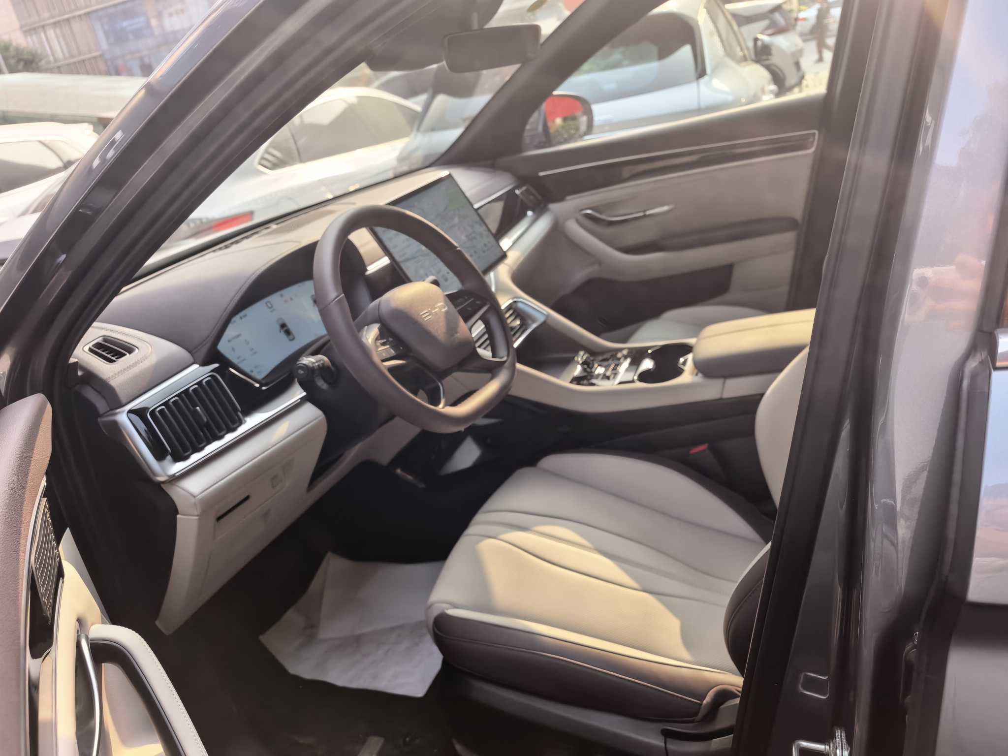 BYD Song Plus New Energy 2025 car image #12