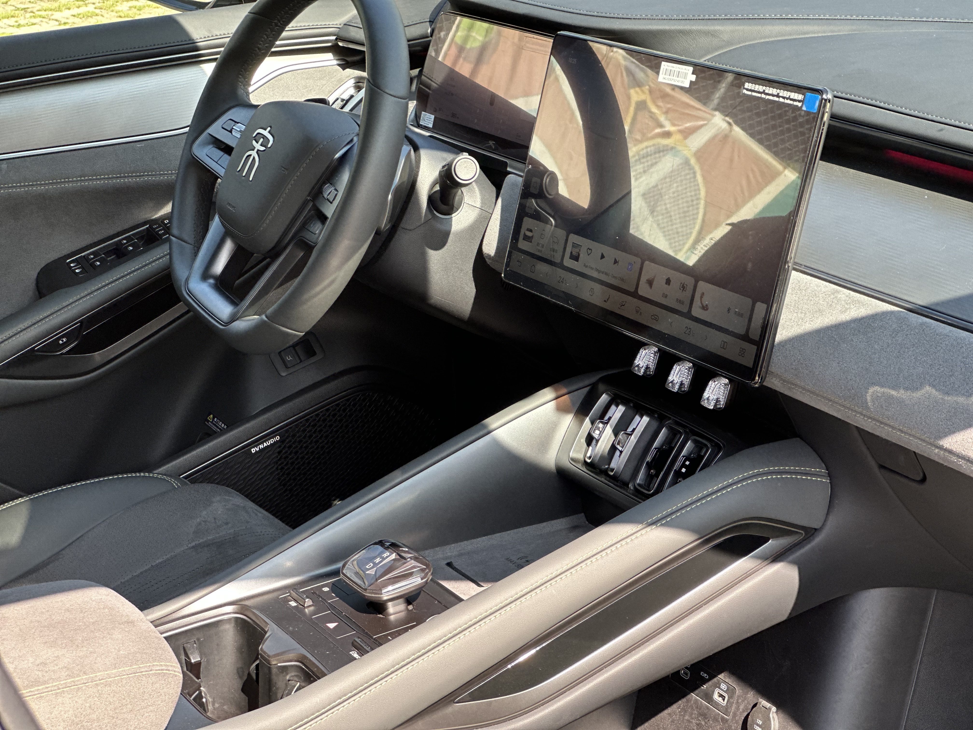 BYD SongL EV 2025 #12 BYD SongL EV 2025 car image #12