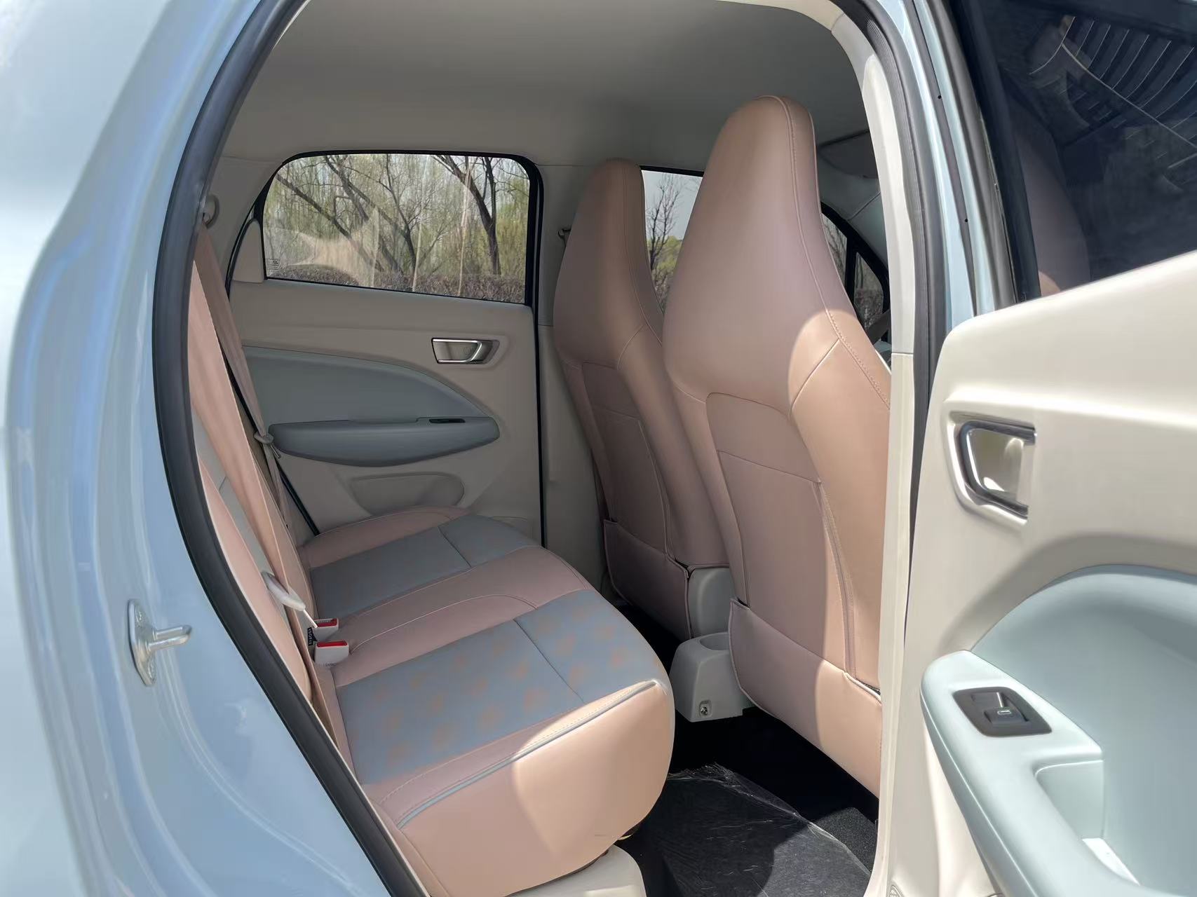 零跑汽车 零跑T03 2024 汽车图片 #12