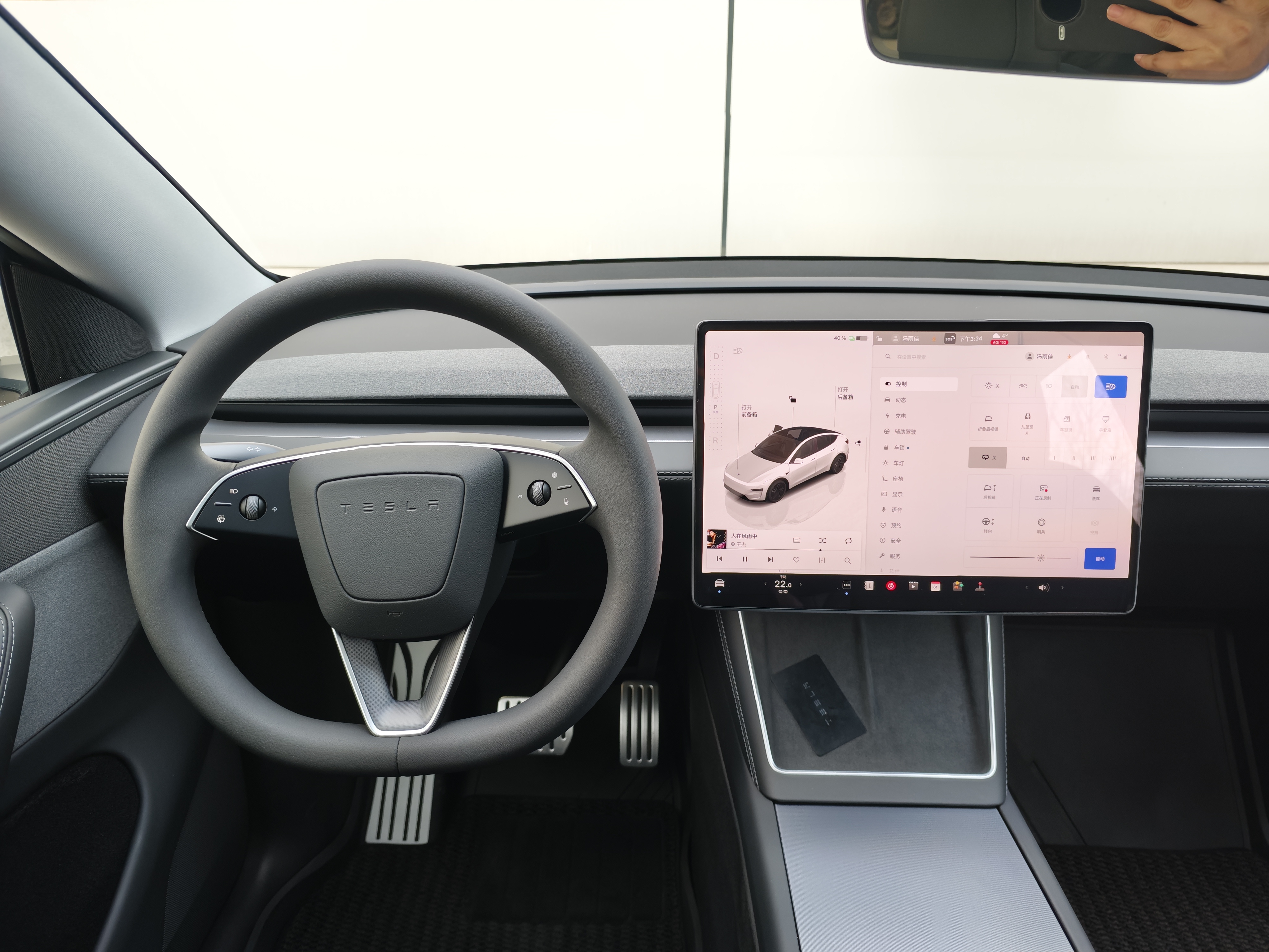 Tesla Model Y 2025 #12 Tesla Model Y 2025 car image #12