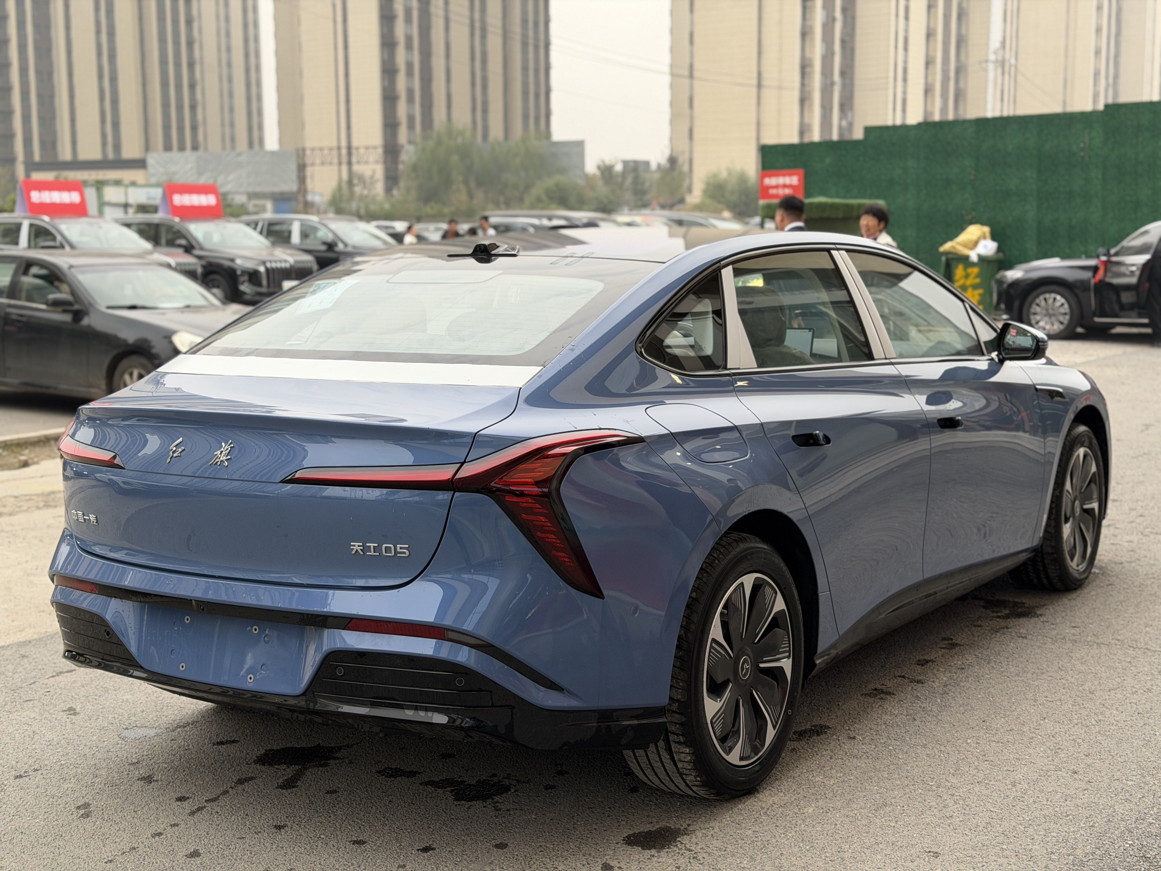 HongQi TianGong 05 2025 #12 HongQi TianGong 05 2025 car image #12