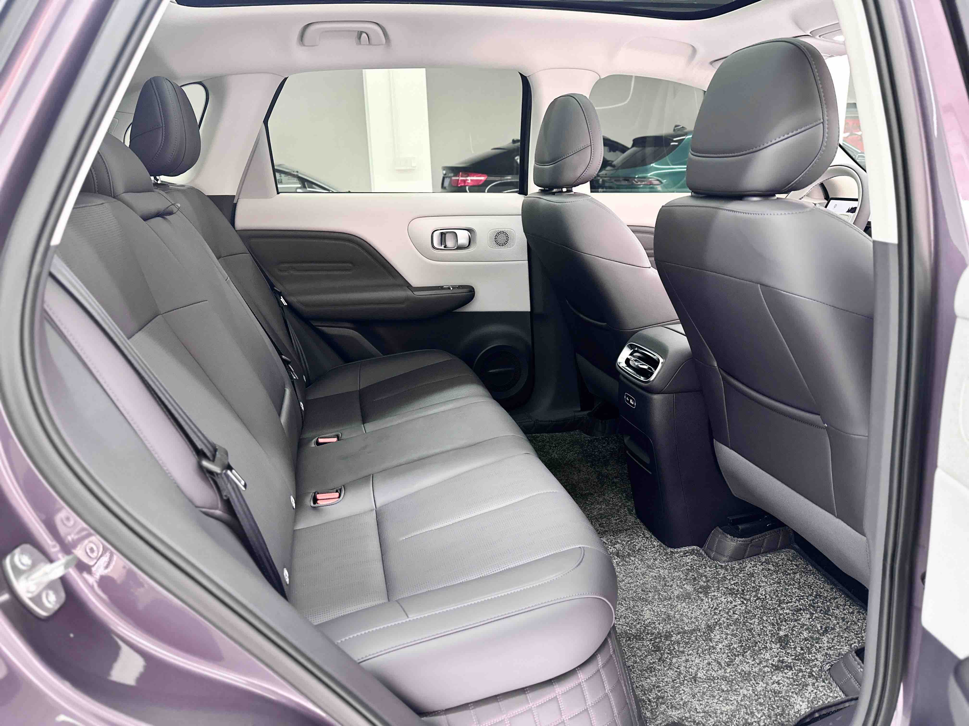 零跑汽车 零跑B10 2025 汽车图片 #12