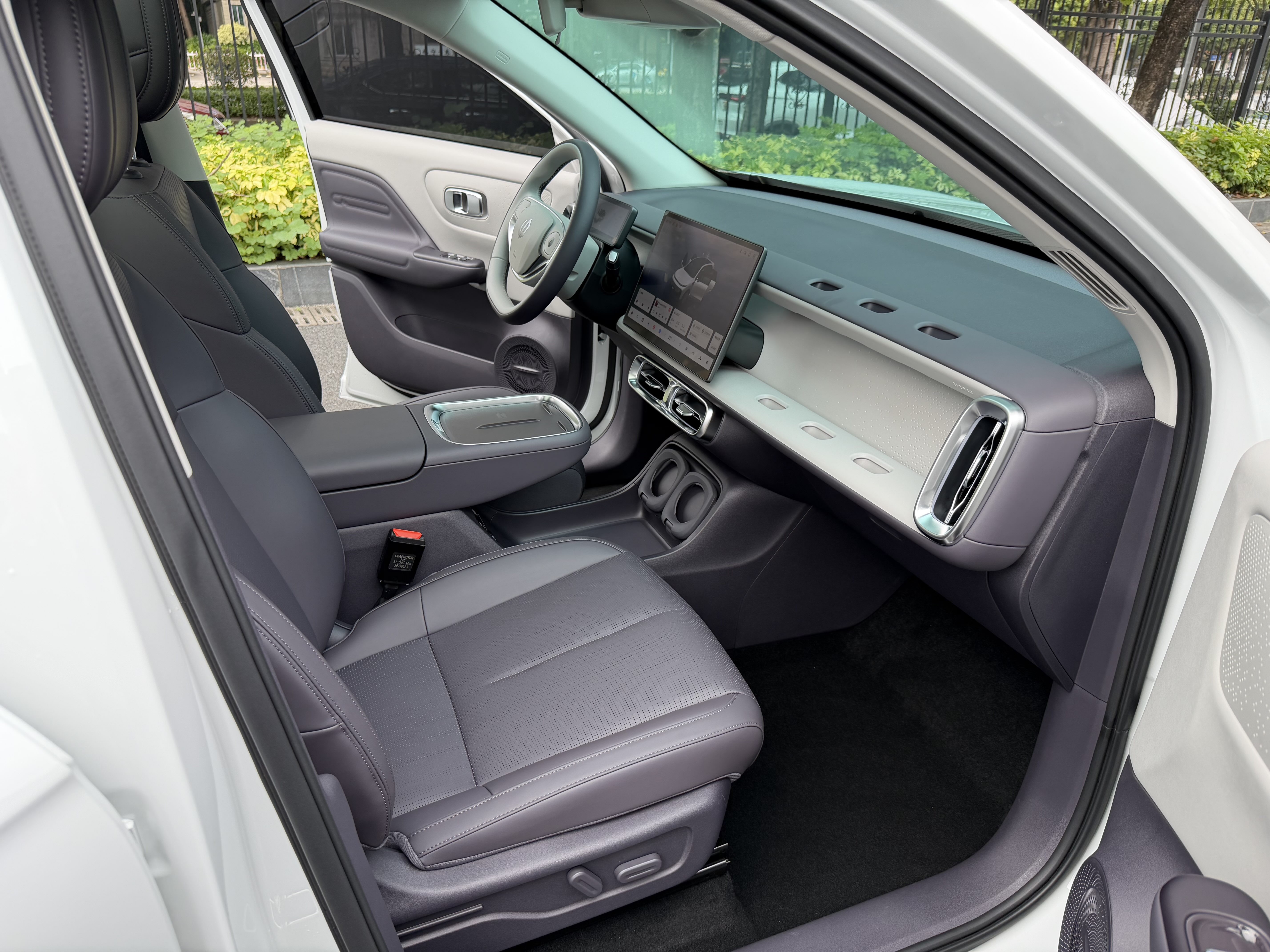 零跑汽车 零跑B10 2025 汽车图片 #12