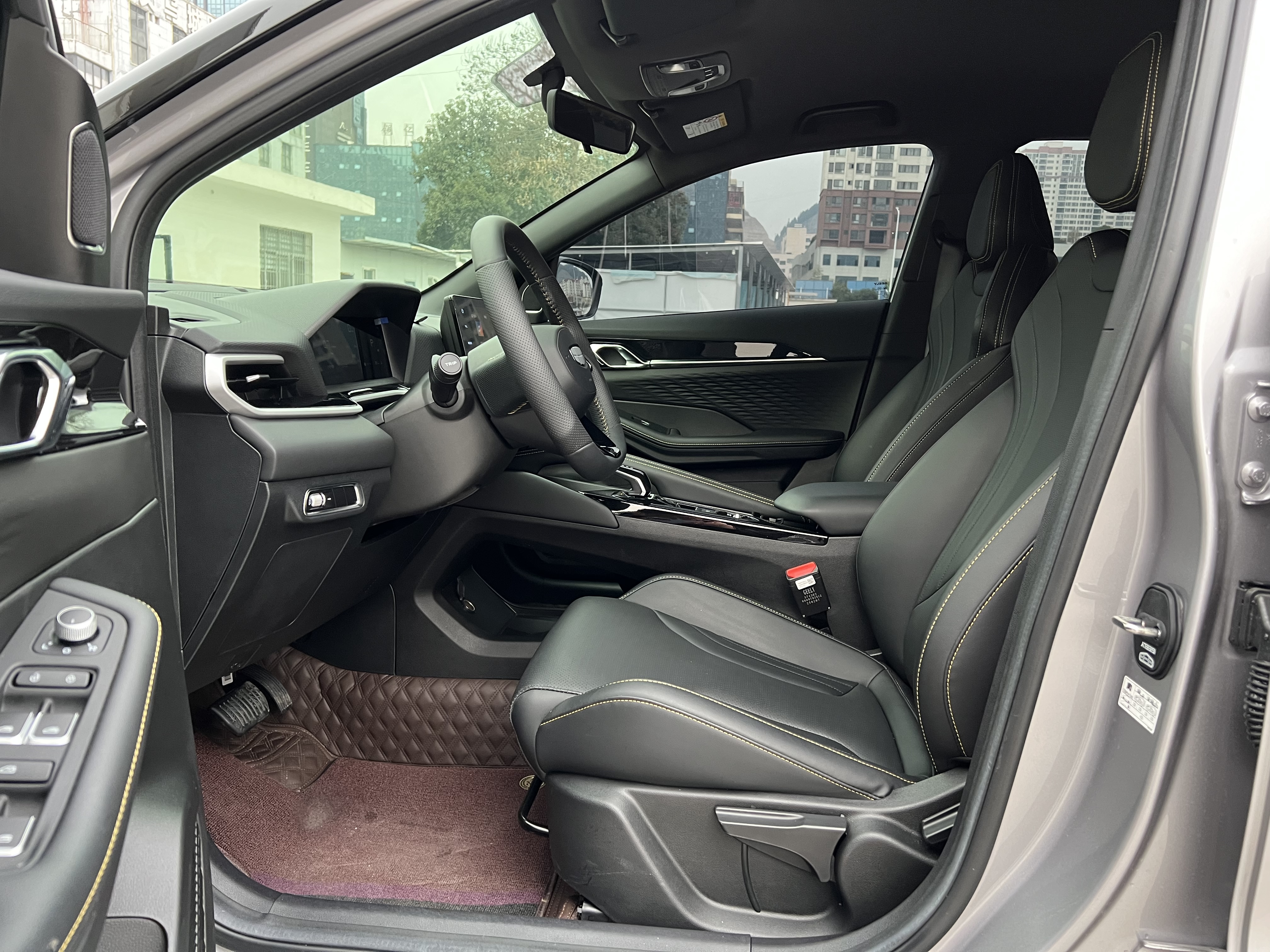 GEELY Coolray 2025 #12 GEELY Coolray 2025 car image #12