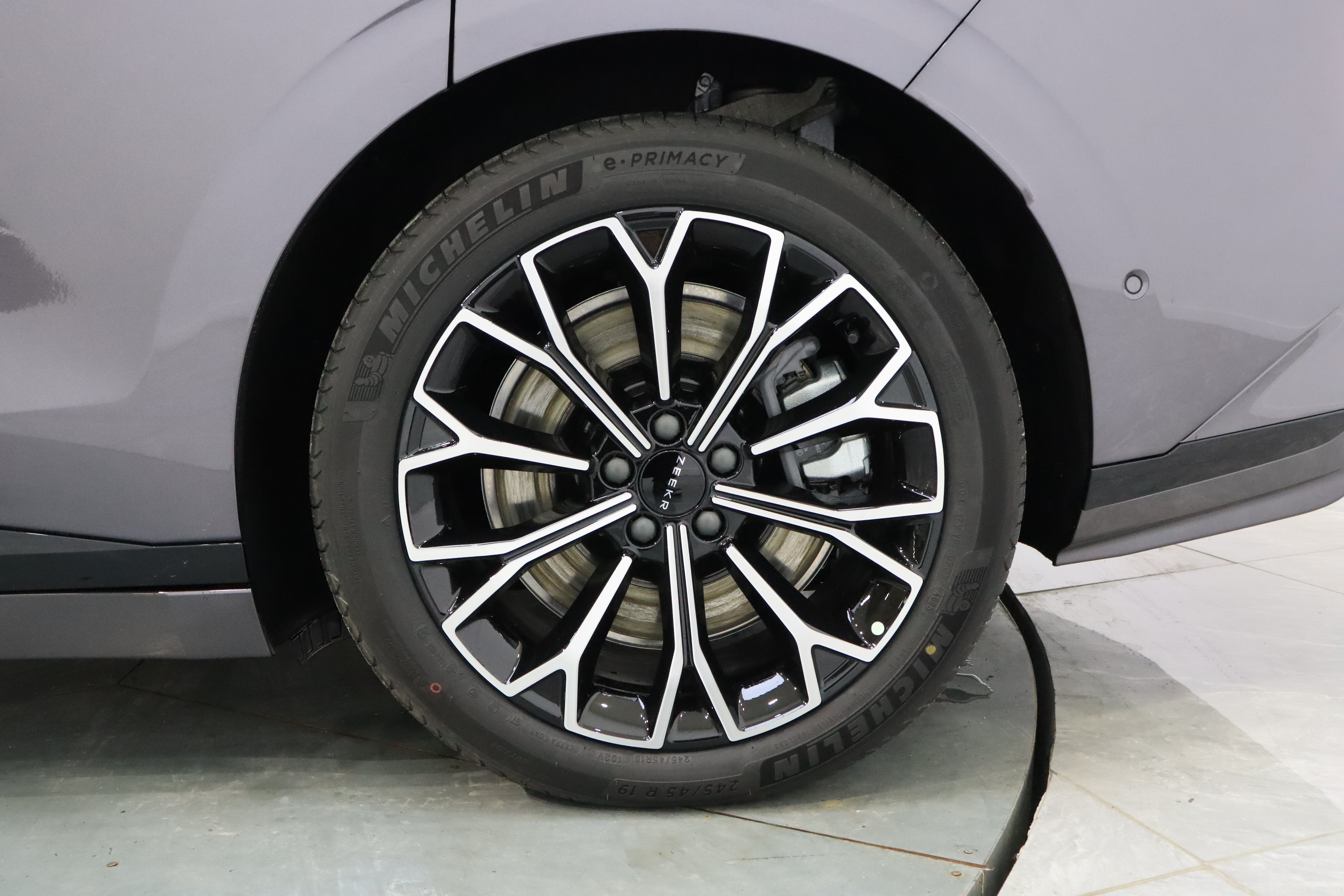 极氪 极氪007GT 2026 汽车图片 #12