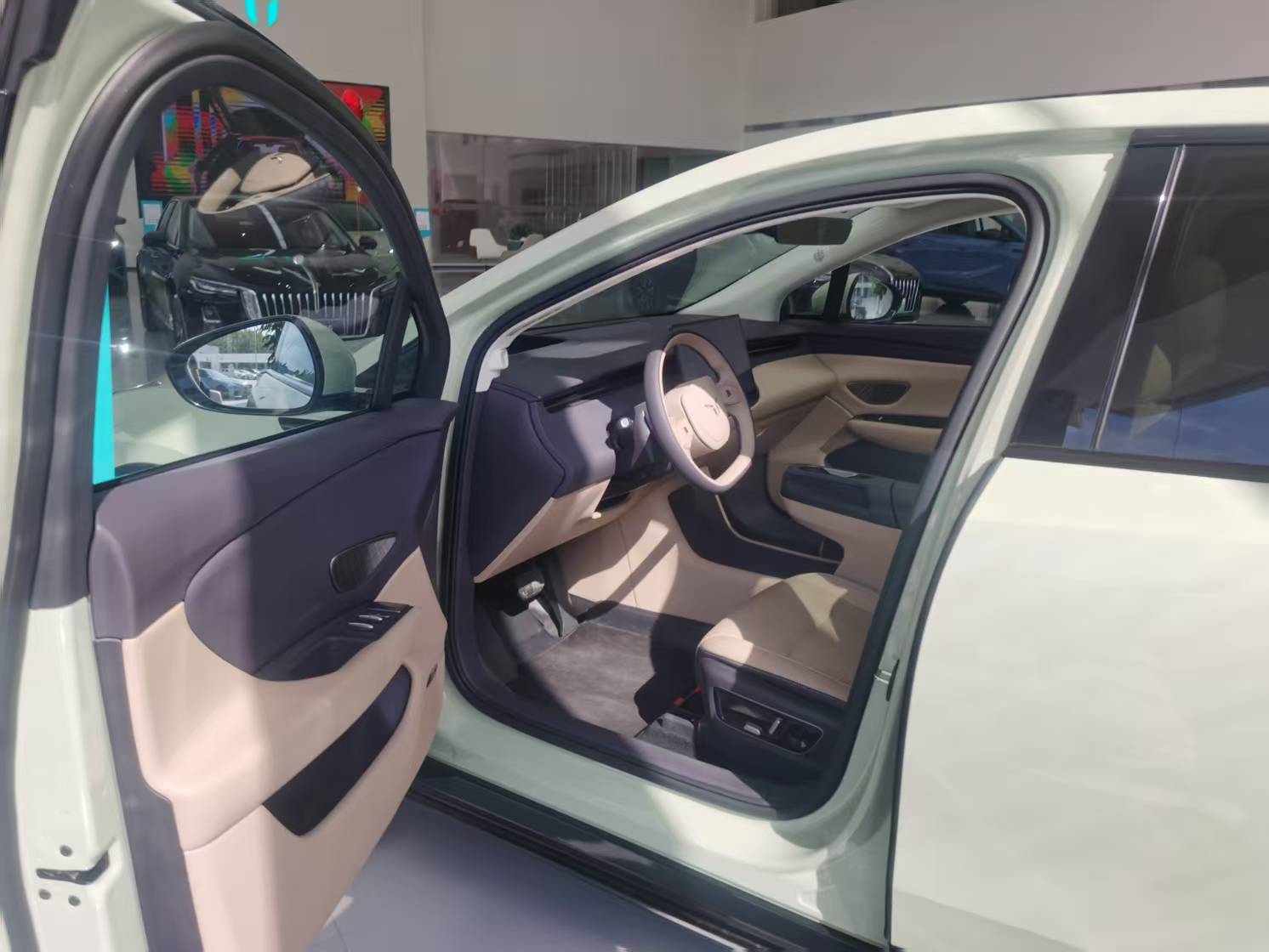 HongQi TianGong 06 2025 car image #12