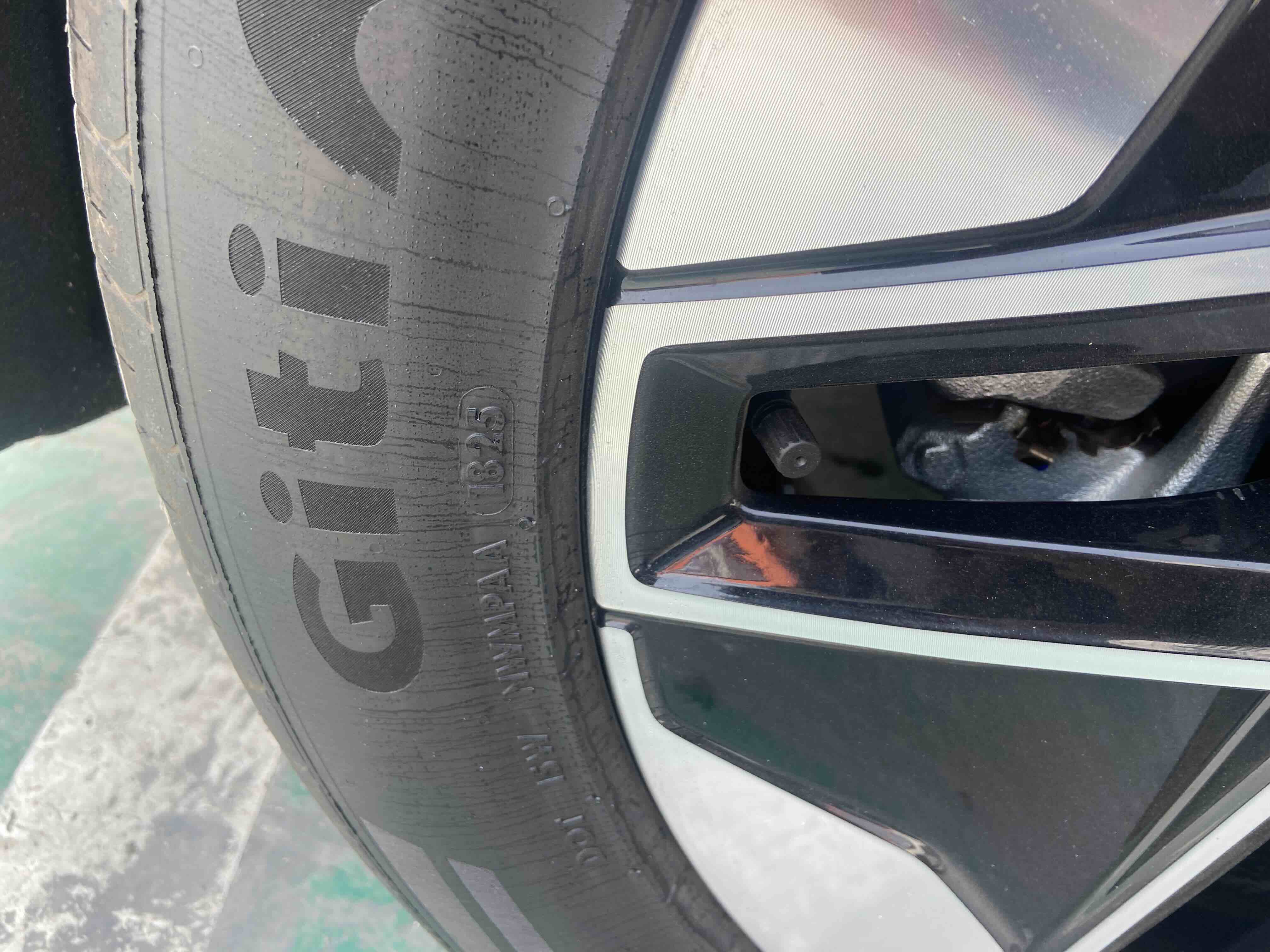 Deepal S09 2025 car image #12