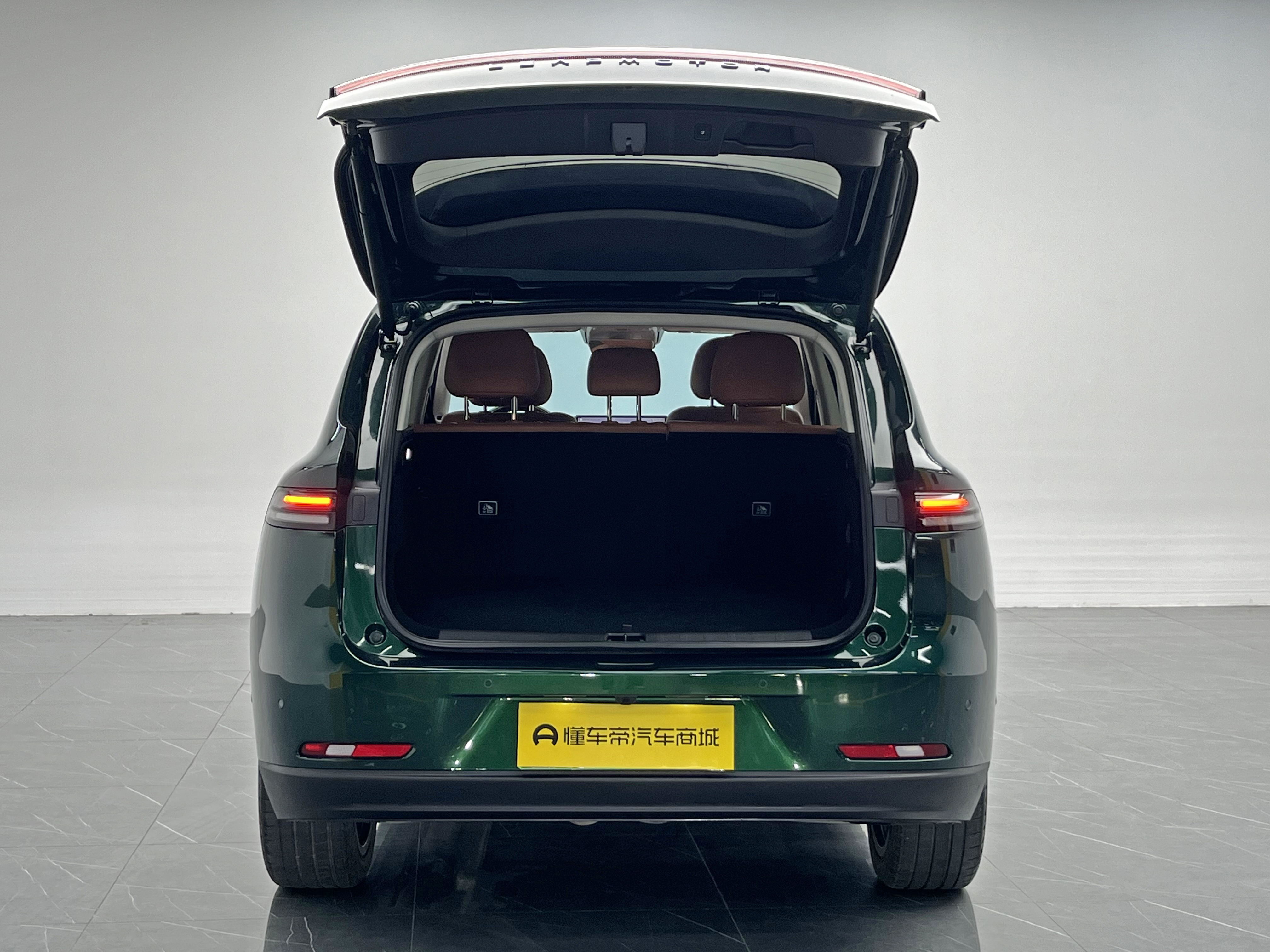 零跑汽车 零跑C10 2025 汽车图片 #12