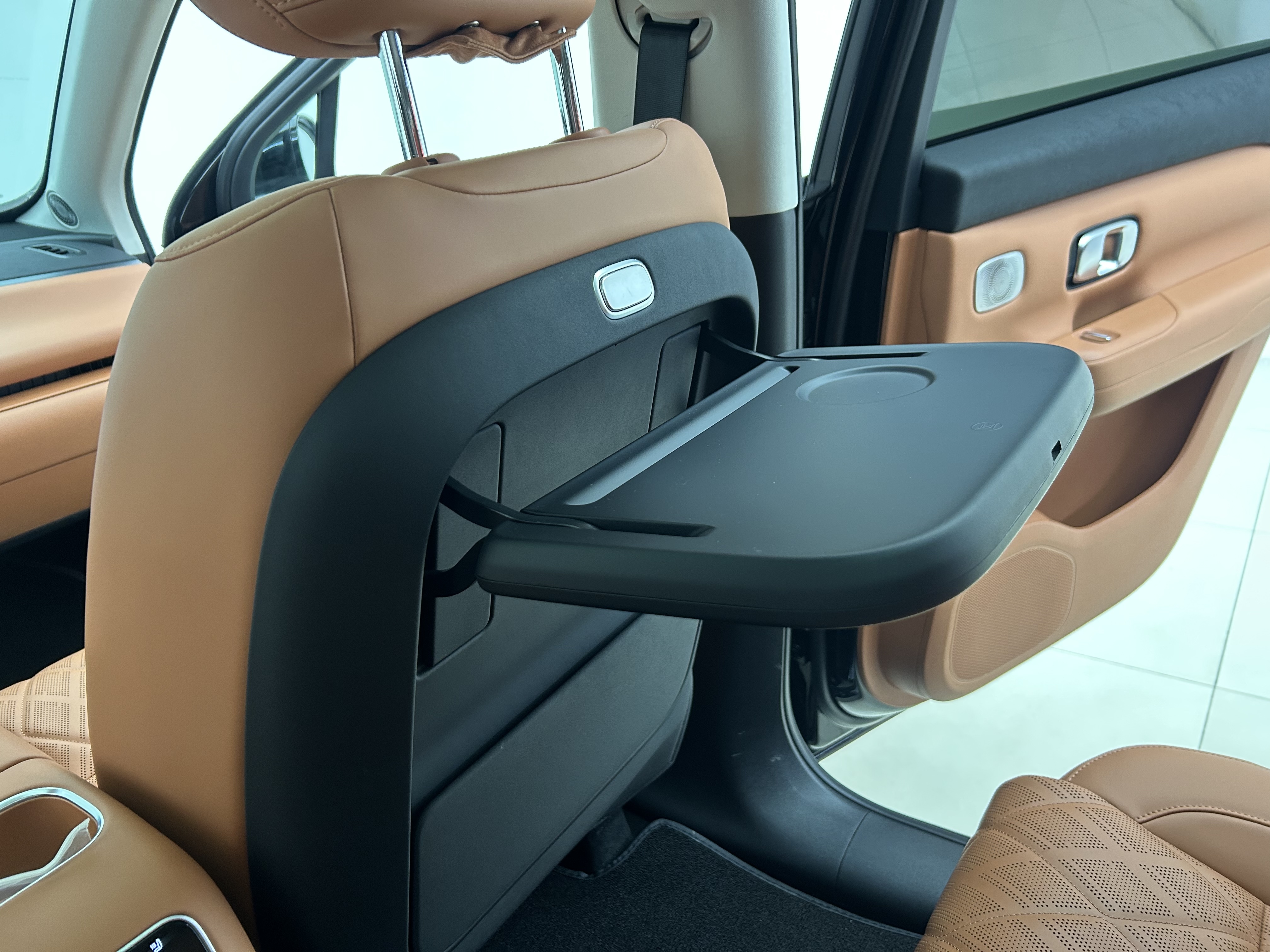 Leapmotor C16 2025 car image #12