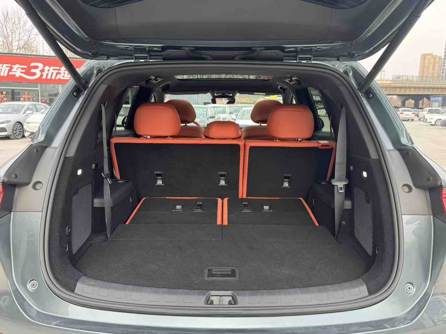 BYD Tang L 2025 immagine di auto #12