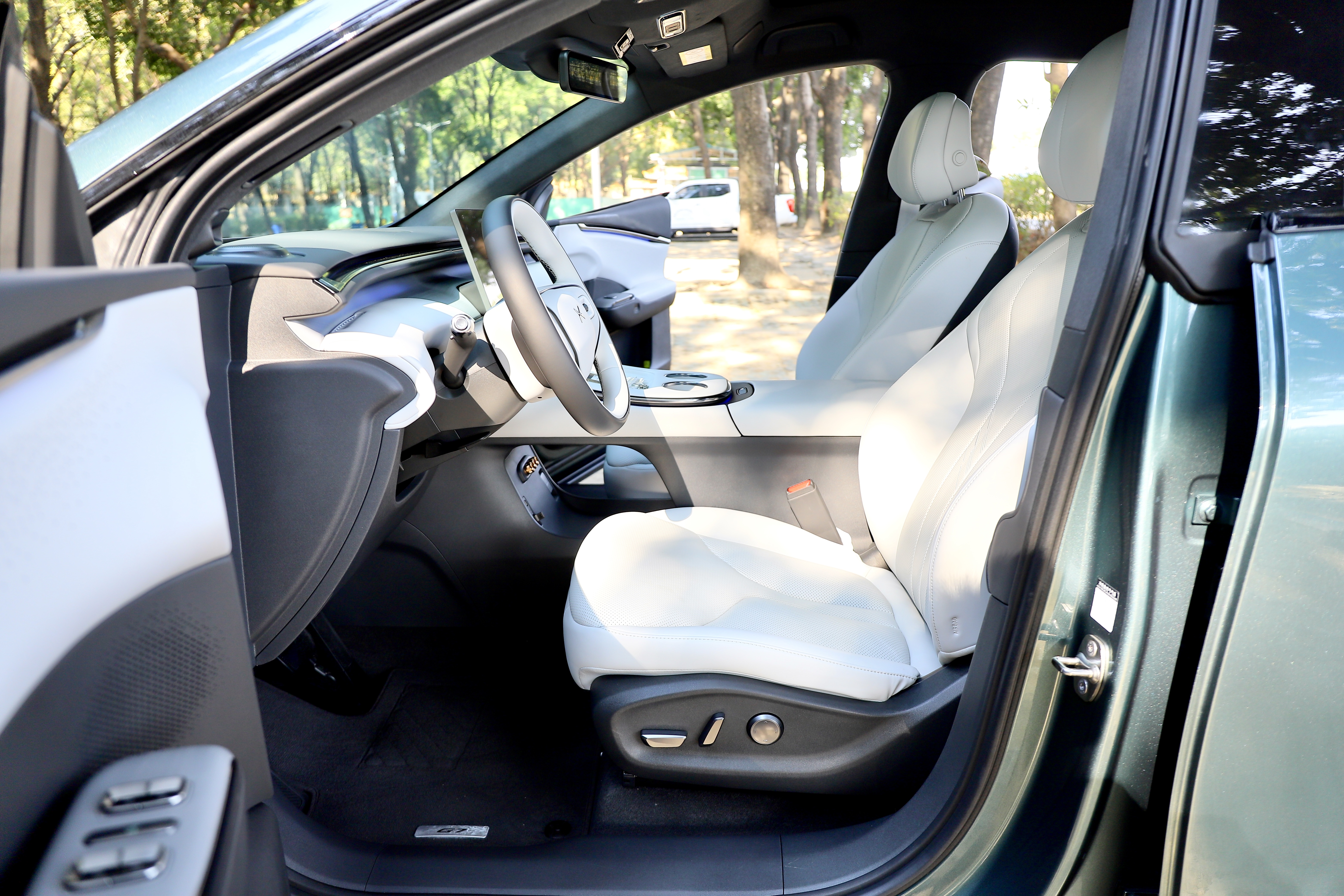 Xpeng G7 2025 #12 Xpeng G7 2025 car image #12