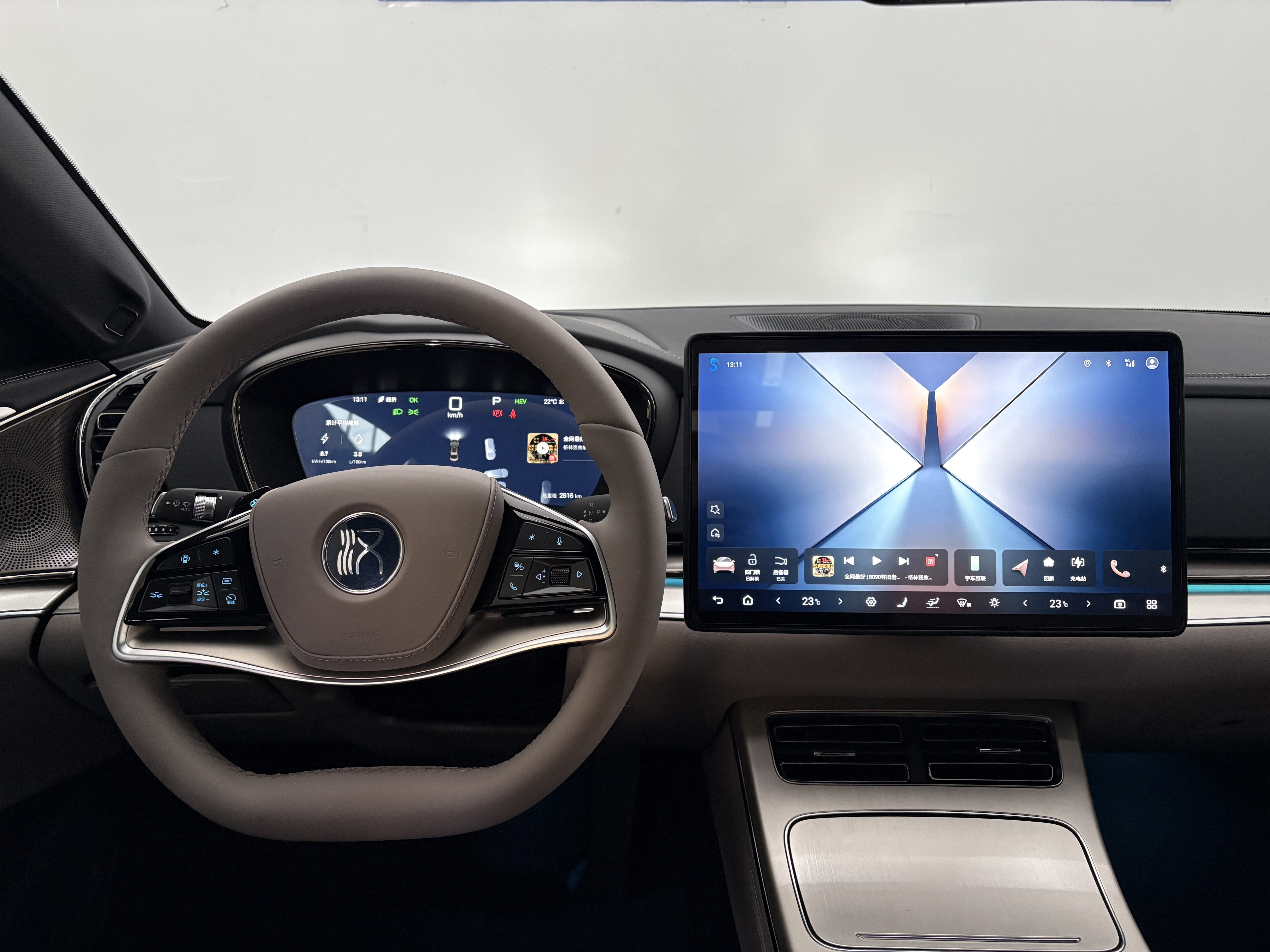 BYD 2025 car image #12