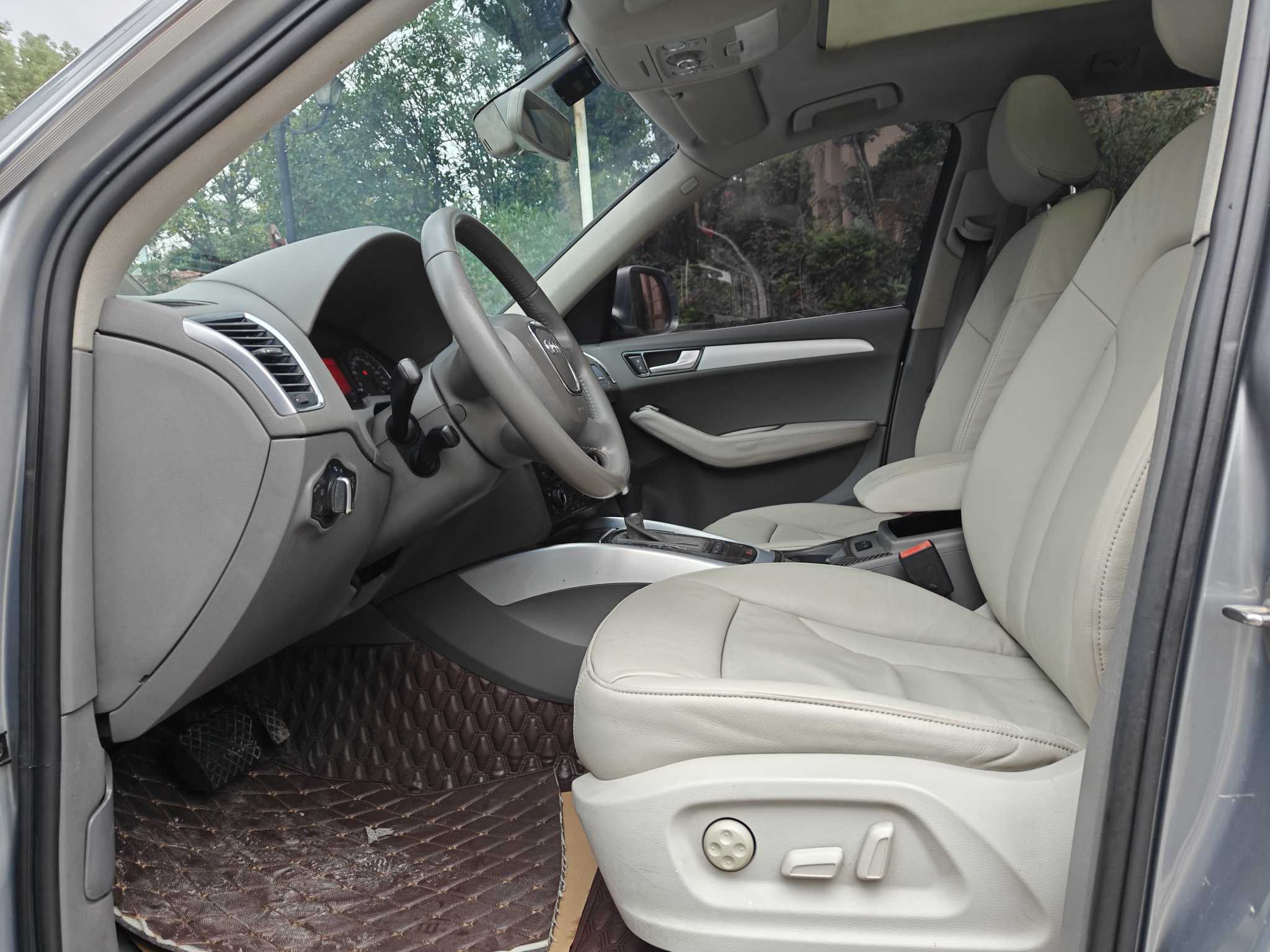 Audi Q5 (Imported) 2012 #12 Audi Q5 (Imported) 2012 car image #12